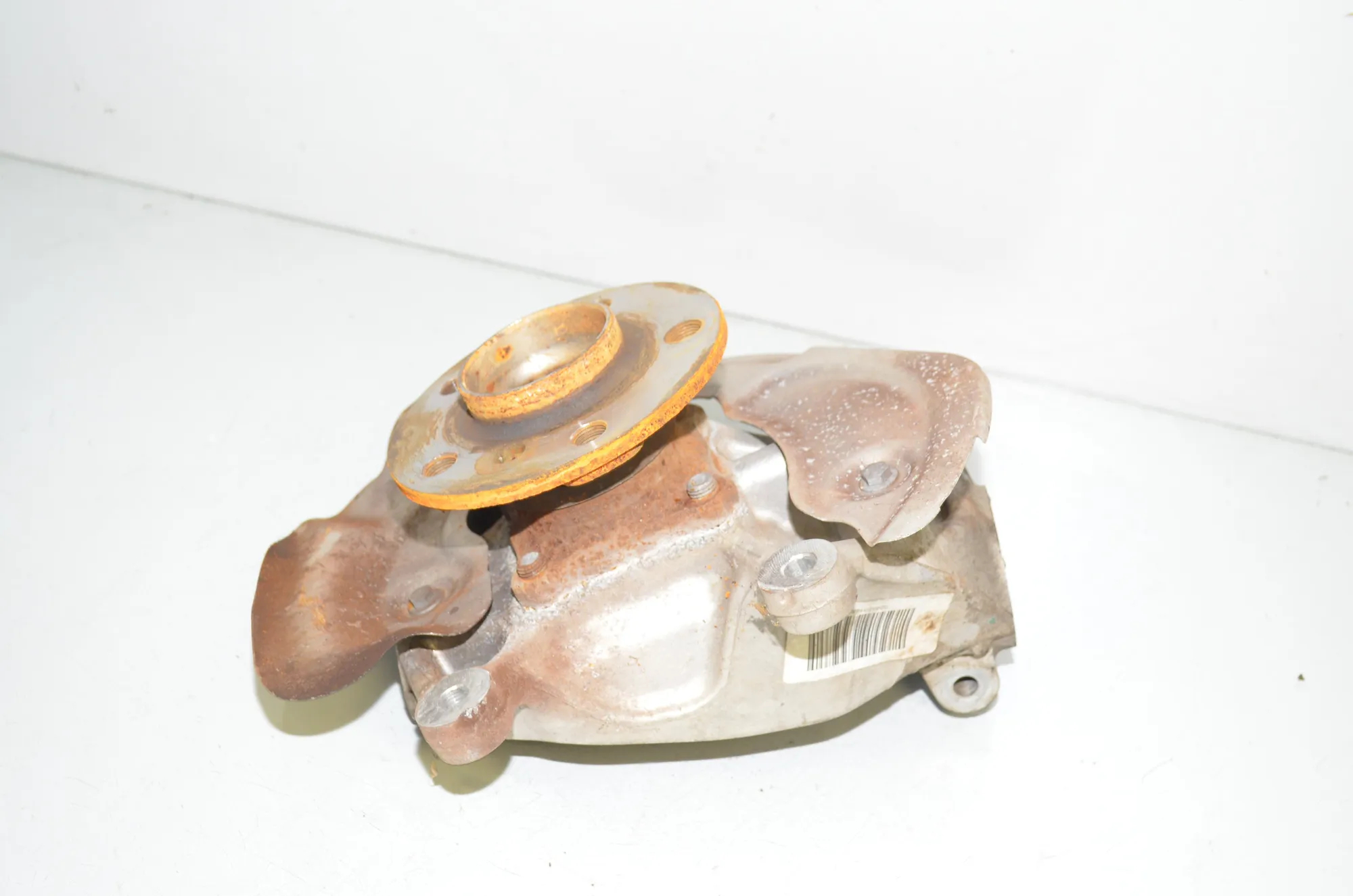 Front Left Wheel Hub – OEM 6852159 · BMW i3 (I01) Electric 2019 – 2