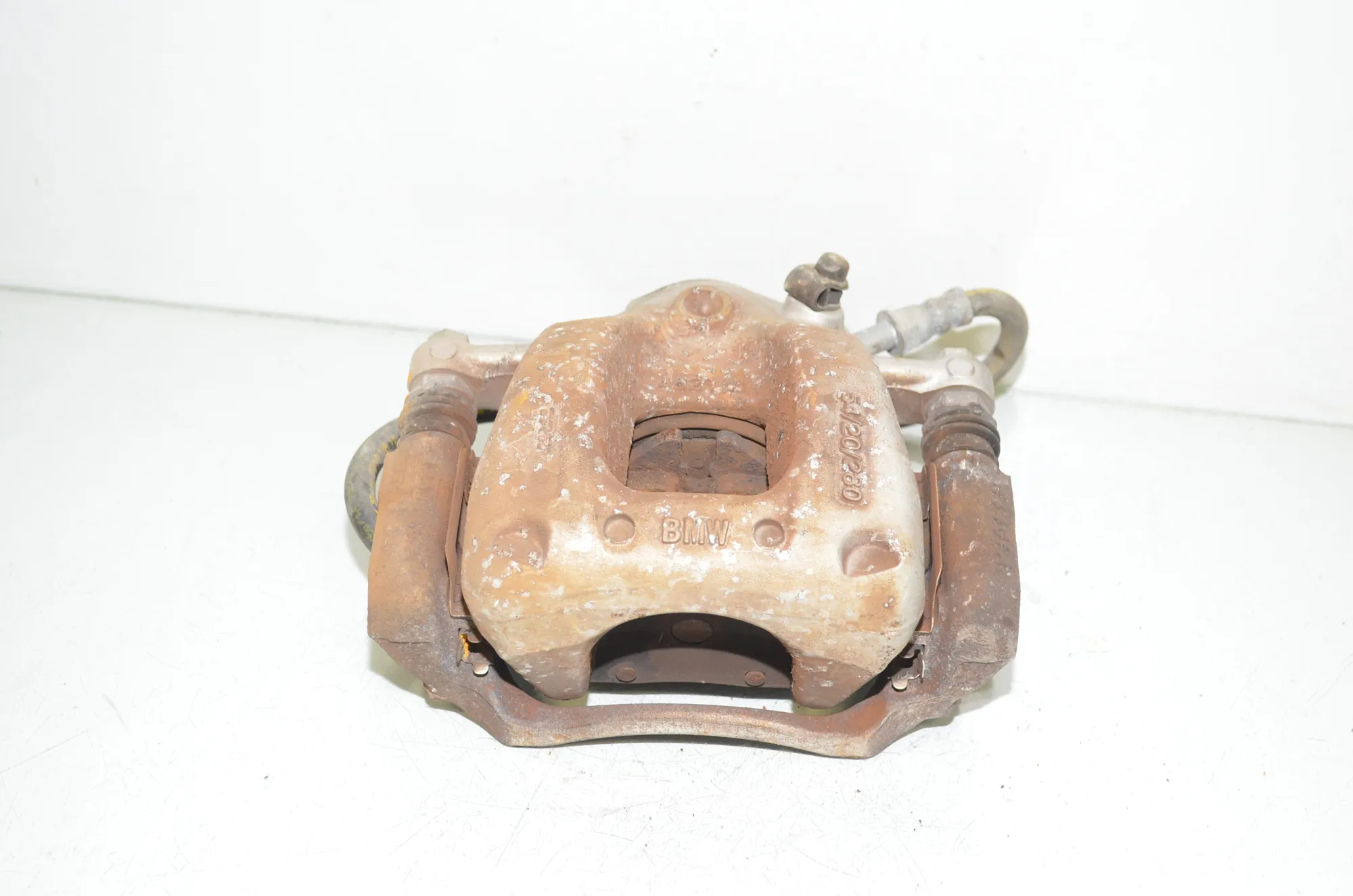 Front Right Brake Caliper – OEM 6860270 · BMW i3 (I01) Electric 2019 – 2