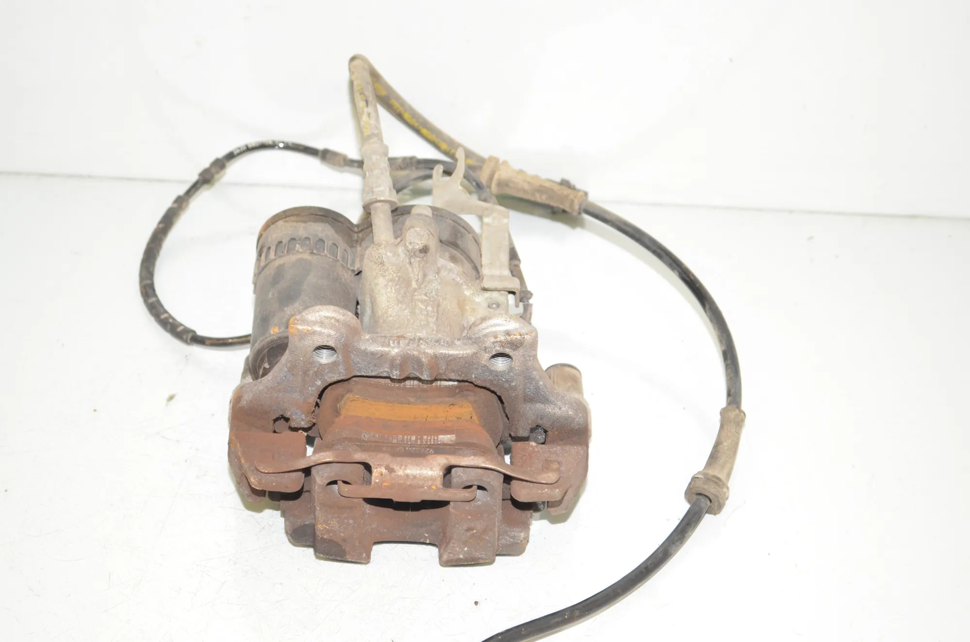 Rear Right Brake Caliper – OEM 6883020 · BMW i3 (I01) Electric 2019 – 3