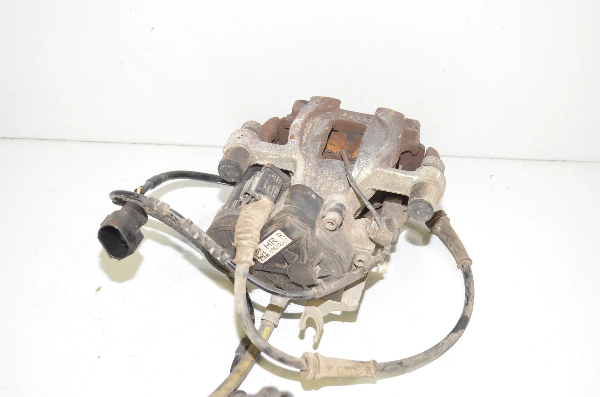 Rear Right Brake Caliper – OEM 6883020 · BMW i3 (I01) Electric 2019 – 2