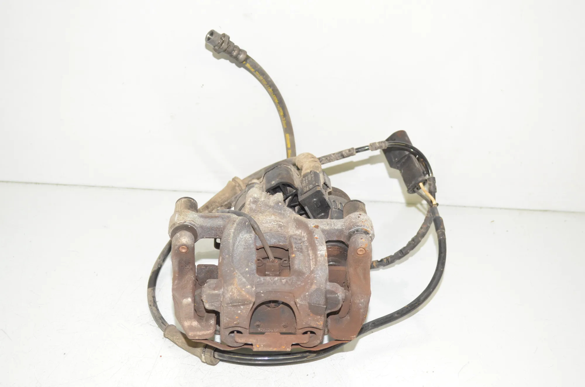Rear Right Brake Caliper – OEM 6883020 · BMW i3 (I01) Electric 2019