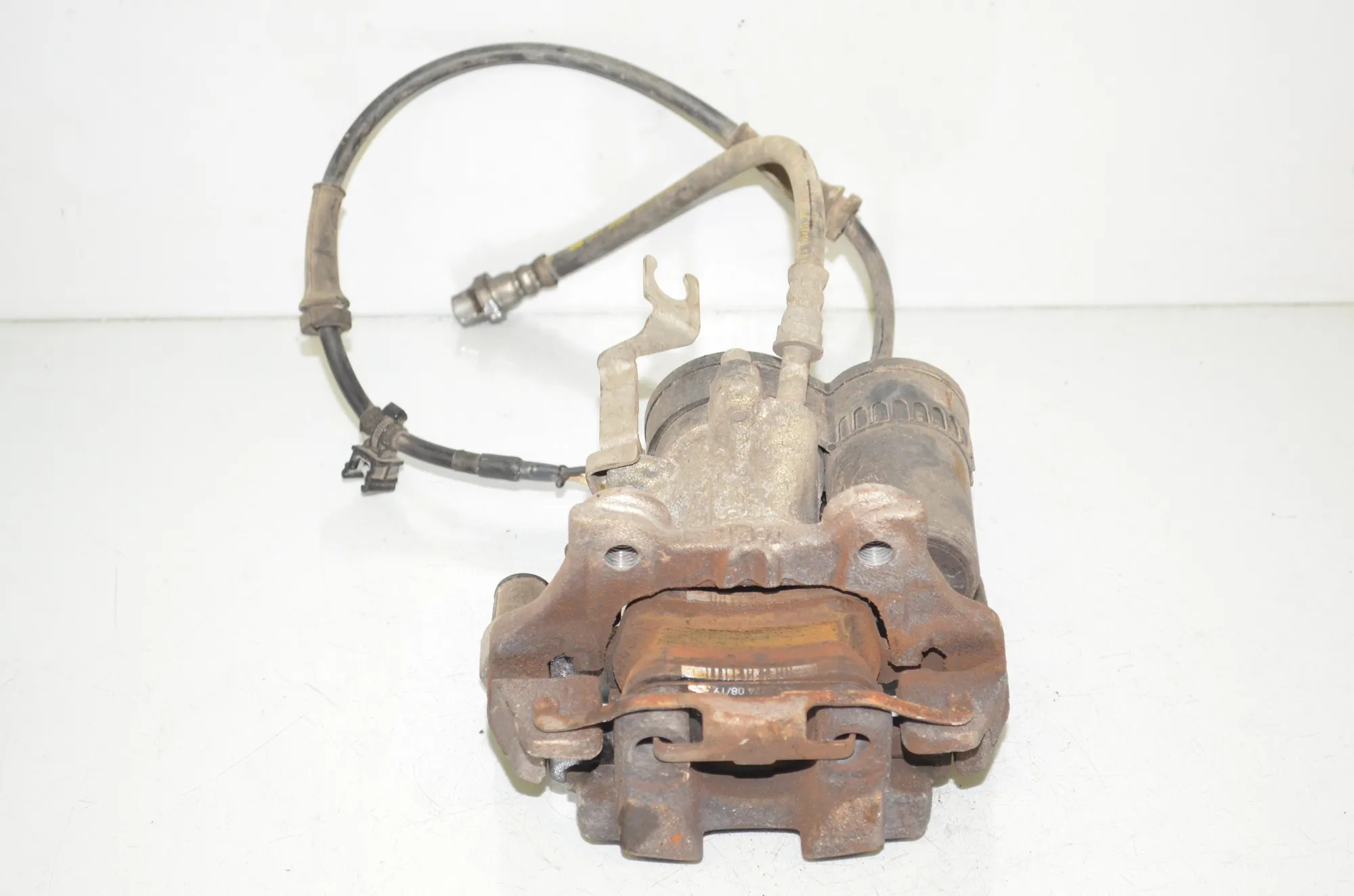 Rear Right Brake Caliper – OEM 6883019 · BMW i3 (I01) Electric 2019 – 3