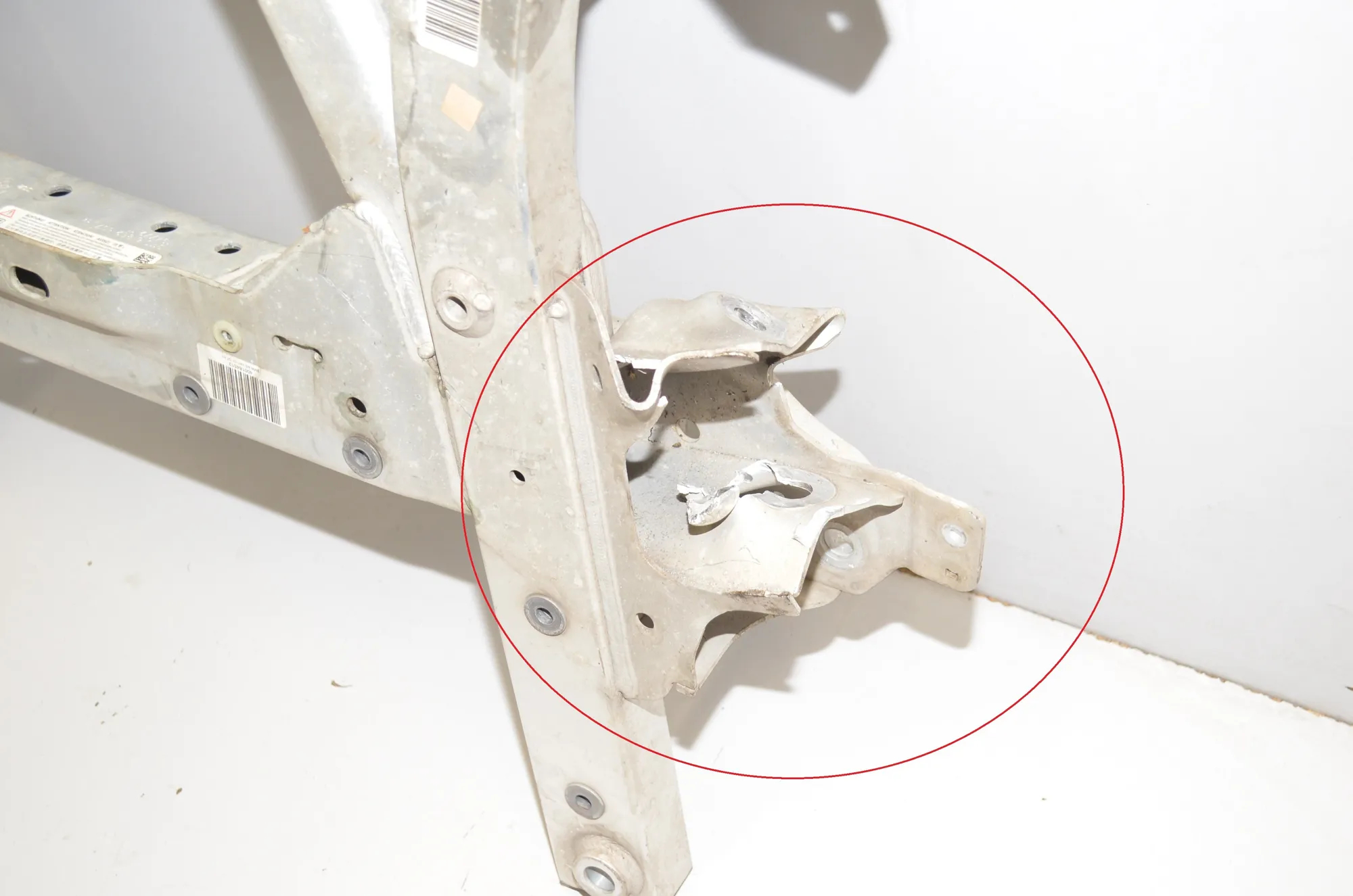 Front Subframe – OEM 6857710 · BMW i3 (I01) Electric 2019 – 3