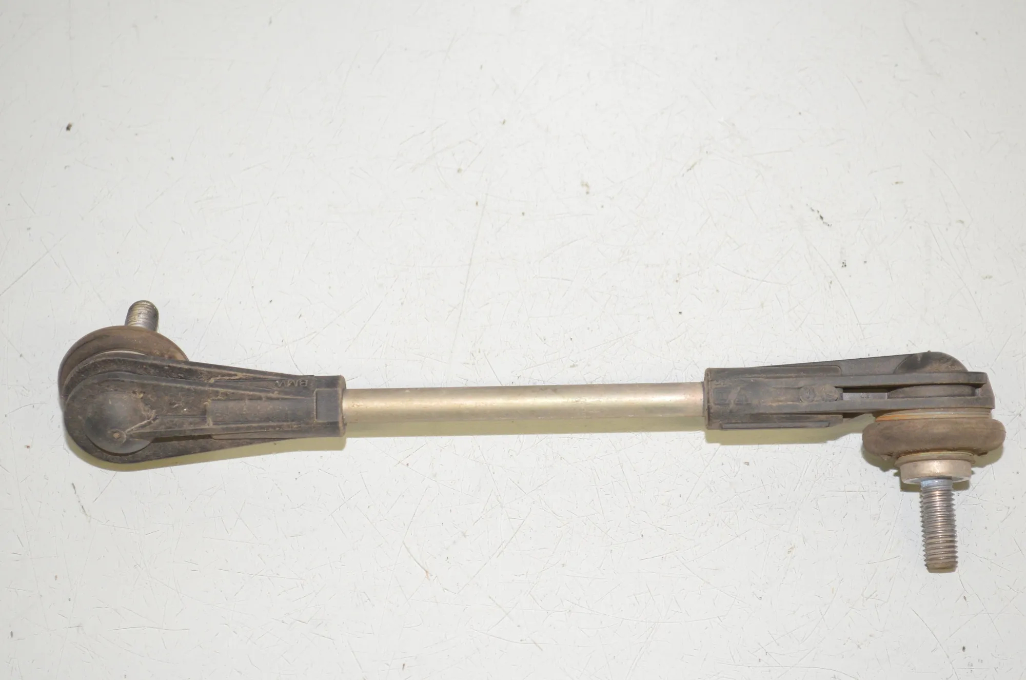 Front Right Stabilizer Link – OEM 6862858 · BMW i3 (I01) Electric 2019