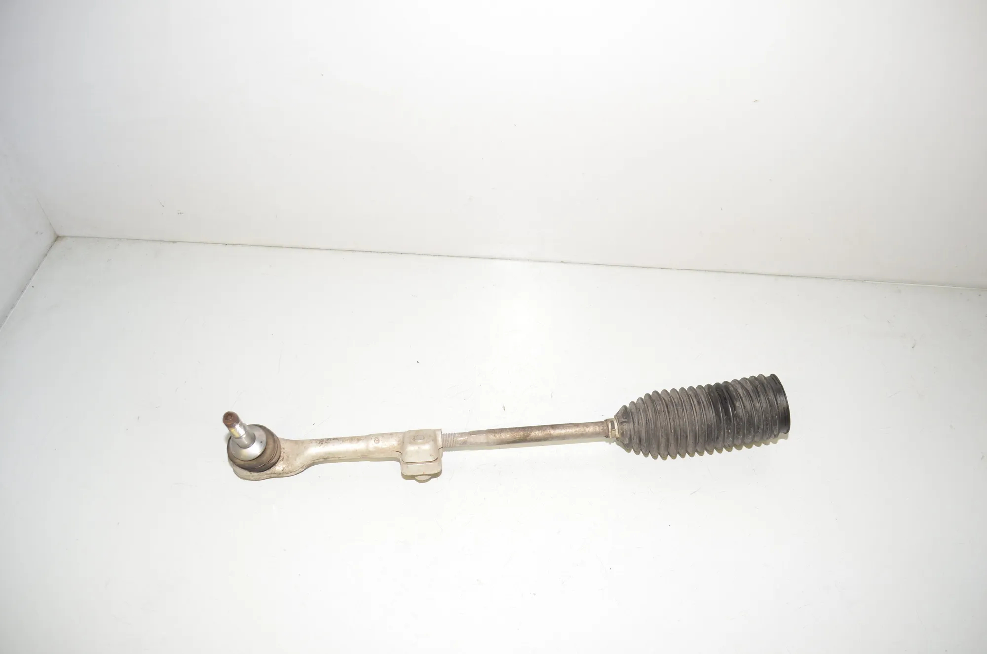 Right Side Steering Tie Rod – OEM 6851410 · BMW i3 (I01) Electric 2019 – 3