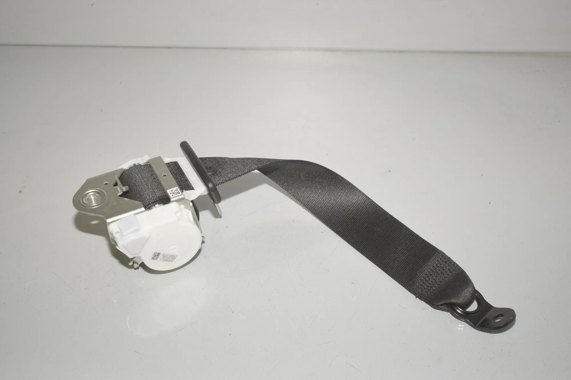 Rear Right Seatbelt – OEM 7305644 · BMW i3 (I01) Electric 2019 – 3