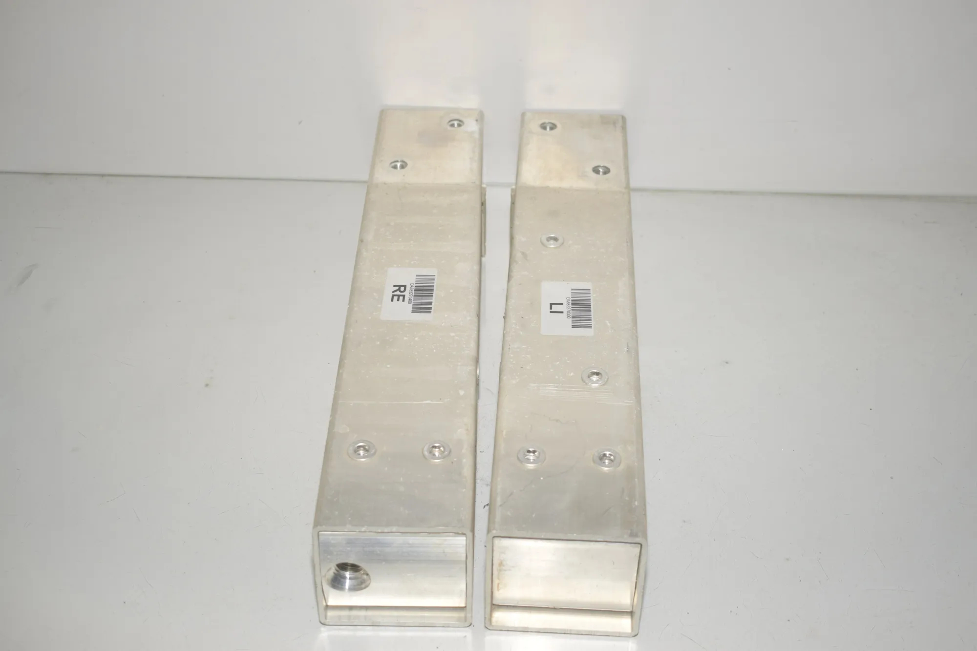 Rear Right Bumper Bracket – OEM 6852704 · BMW i3 (I01) Electric 2019