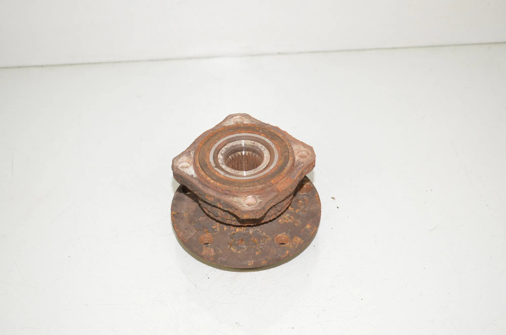 Rear Right Wheel Bearing – OEM 6867815 · BMW X3 (F25) xDrive 30 d 2012 – 4