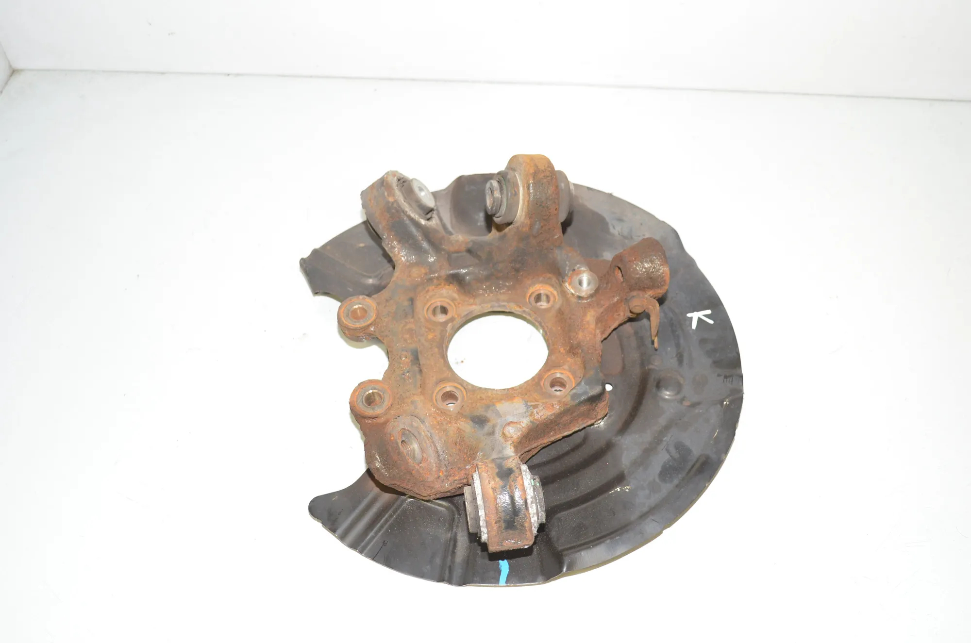 Rear Left Wheel Hub Spindle – OEM 6797569 · BMW X3 (F25) xDrive 30 d 2012 – 3