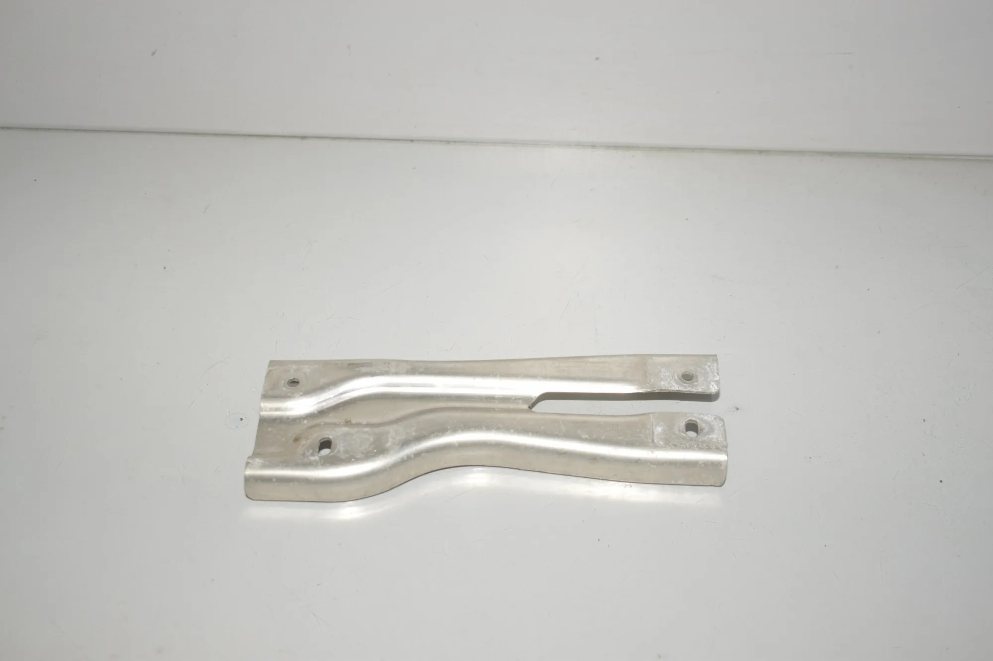 Bracket – OEM 7296857 · BMW i3 (I01) Electric 2019