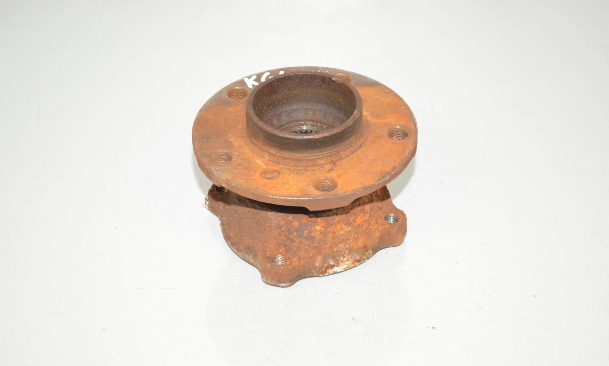 Rear Left Wheel Bearing – OEM 6867811 · BMW X5 (E70) xDrive 30 d 2011 – 2