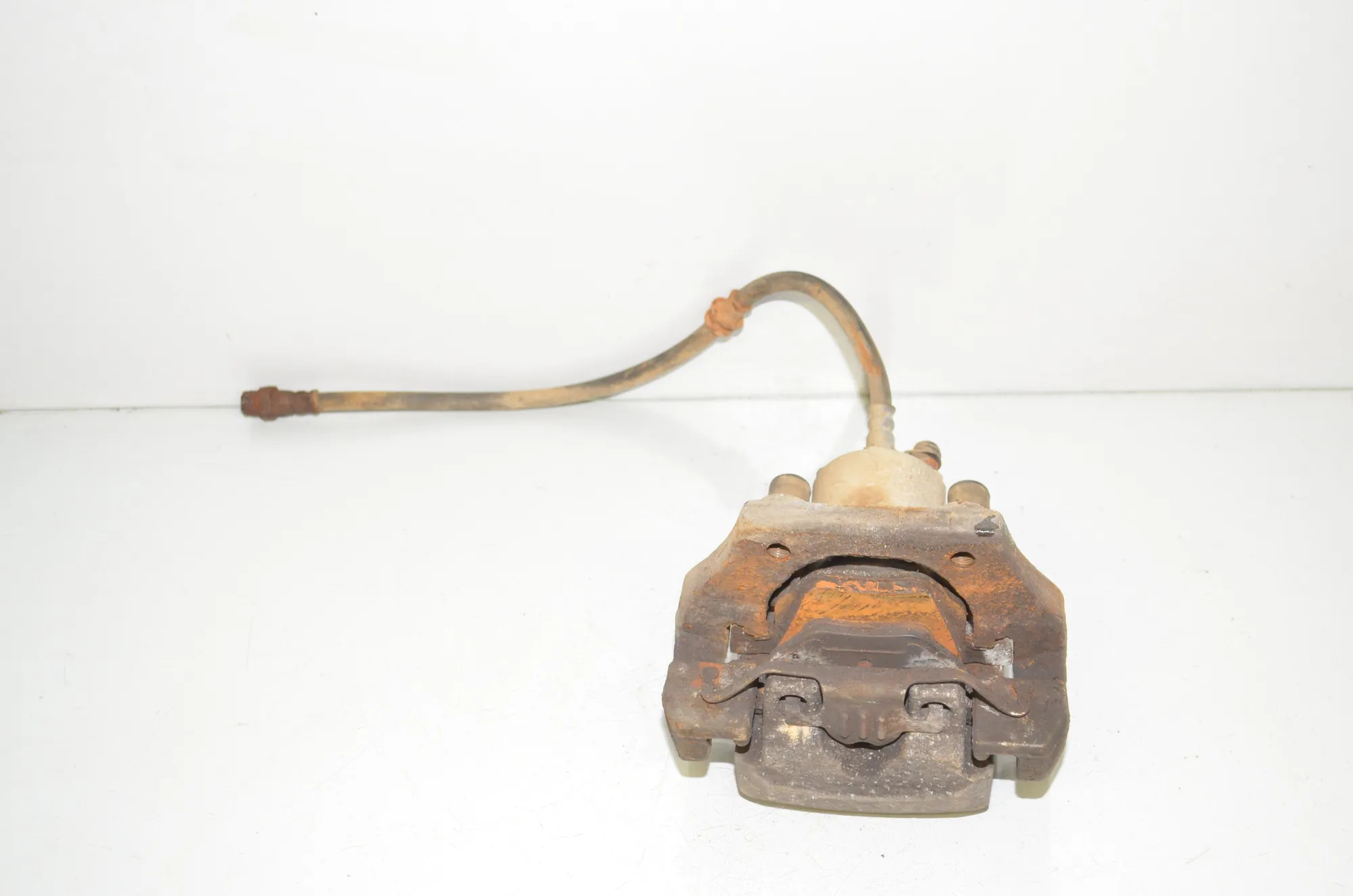 Rear Left Brake Caliper – OEM 6776787 · BMW X5 (E70) xDrive 30 d 2011 – 3