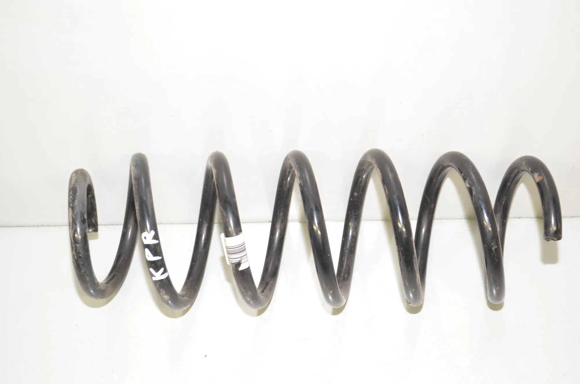 Front Left Coil Spring – OEM 6882395 · BMW 5 Touring (G31) (2017 - -) 520 d 2021