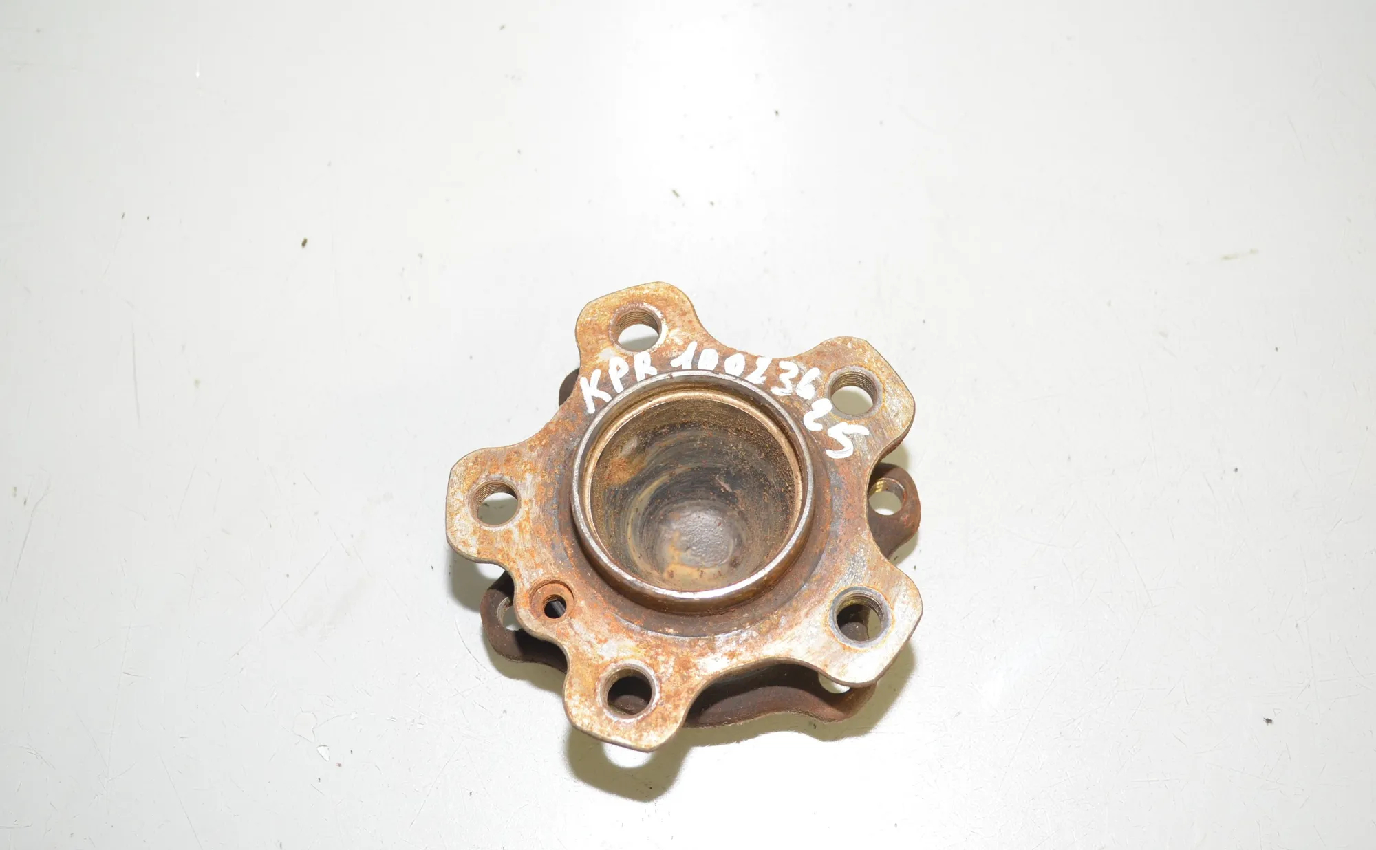 Front Left Wheel Bearing – OEM 6899176 · BMW 5 Touring (G31) (2017 - -) 520 d 2021