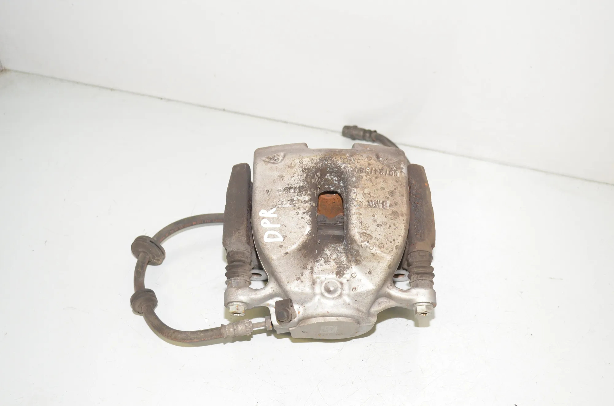 Front Right Brake Caliper – OEM 6872800 · BMW 5 Touring (G31) (2017 - -) 520 d 2021 – 2