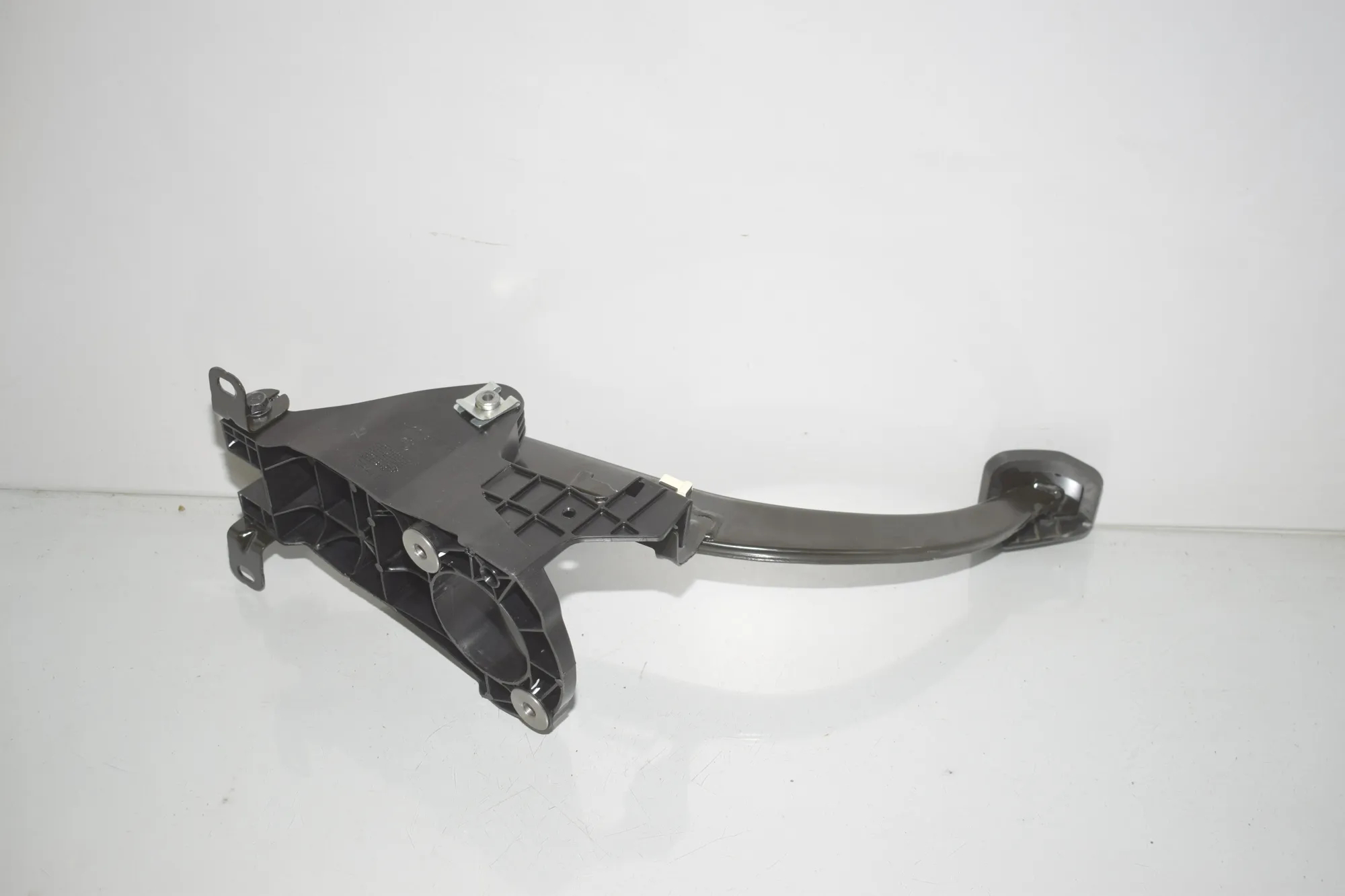 Brake Pedal – OEM 6799925 · BMW i3 (I01) Electric 2019 – 3