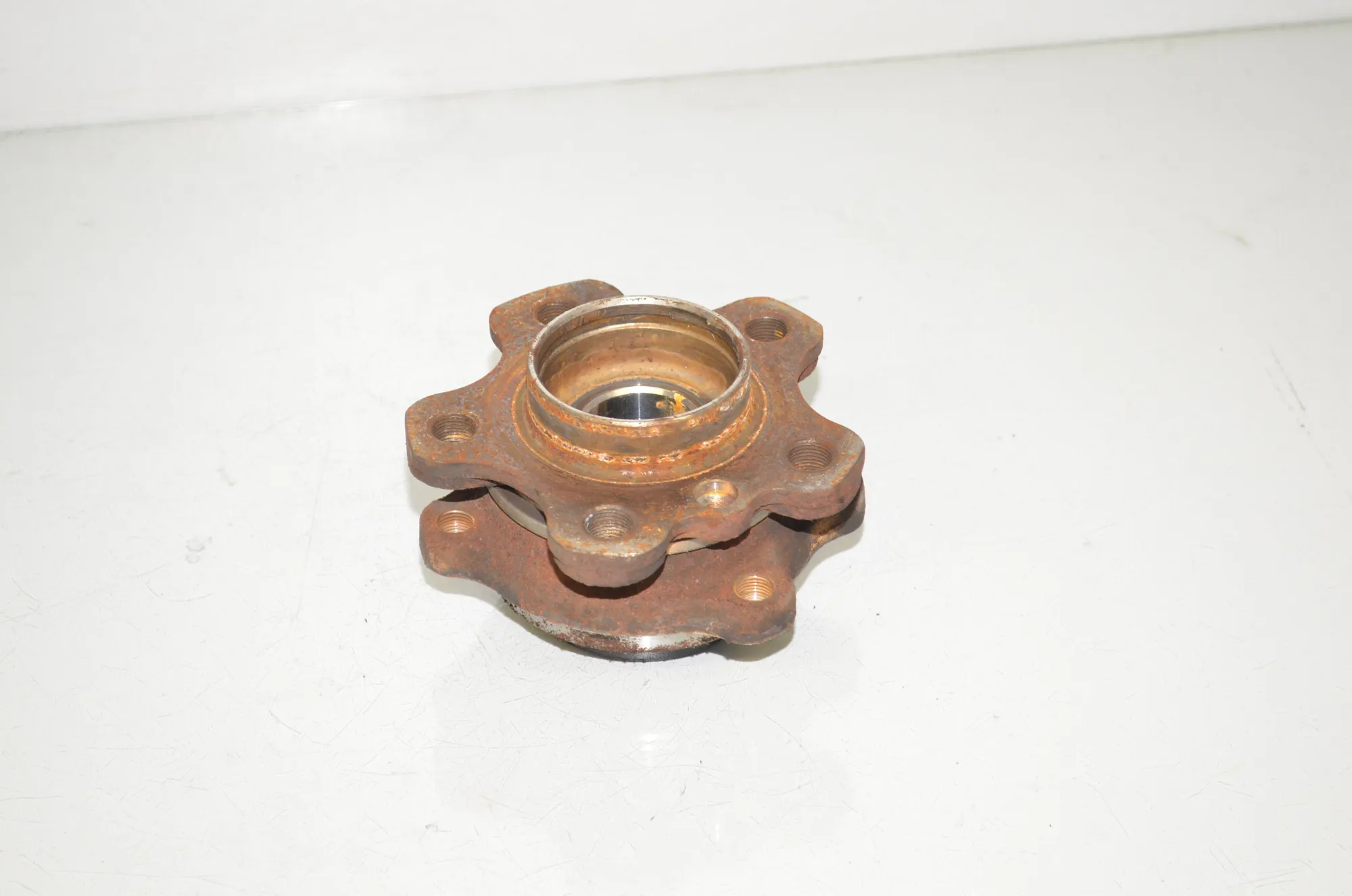 Rear Right Wheel Bearing – OEM 6899175 · BMW 5 (G30) (2016 - -) M 550 d xDrive 2017