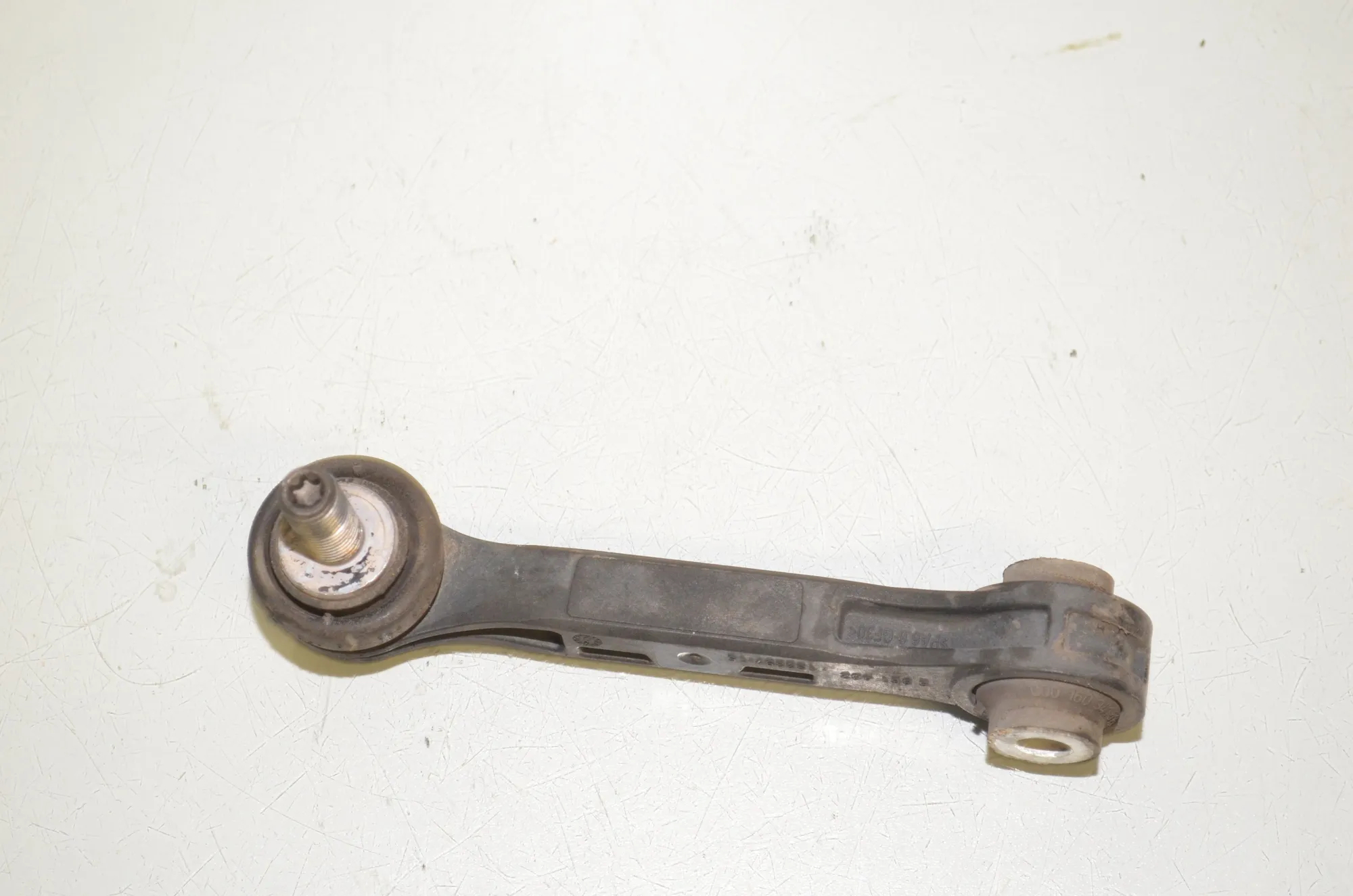 Rear Left Stabilizer Link – OEM 6861482 · BMW 5 (G30) (2016 - -) M 550 d xDrive 2017 – 3