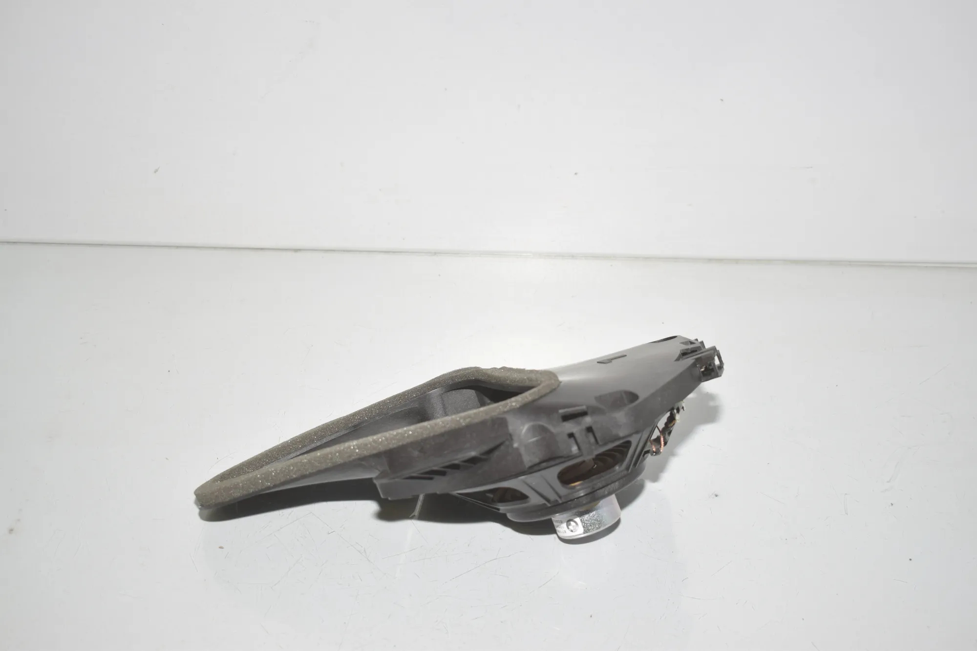 Subwoofer – OEM 8715684 · BMW i3 (I01) Electric 2019 – 2