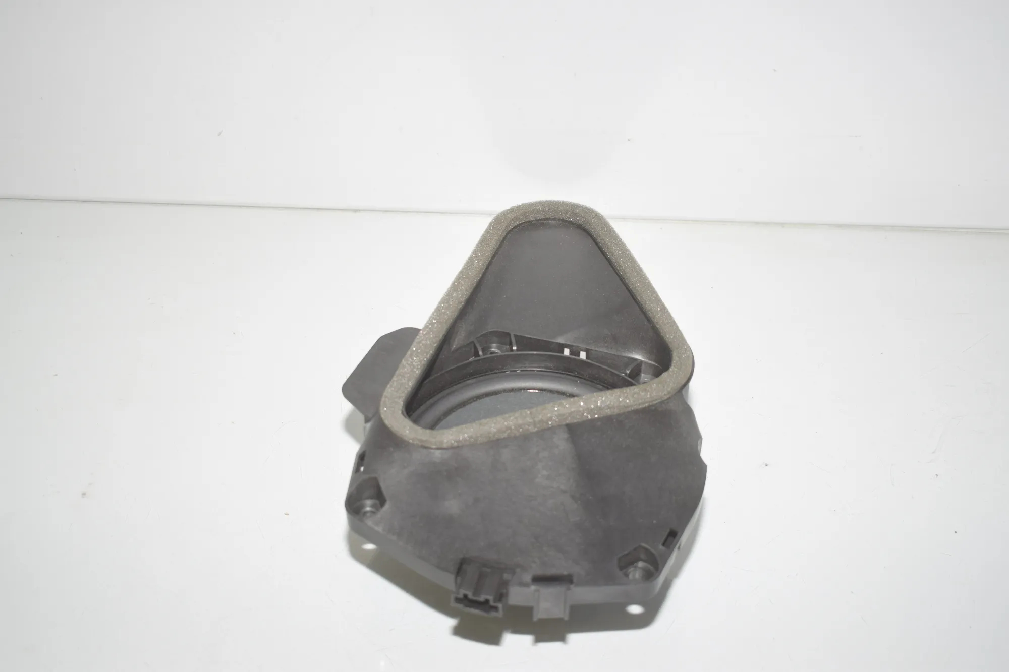 Subwoofer – OEM 8715684 · BMW i3 (I01) Electric 2019