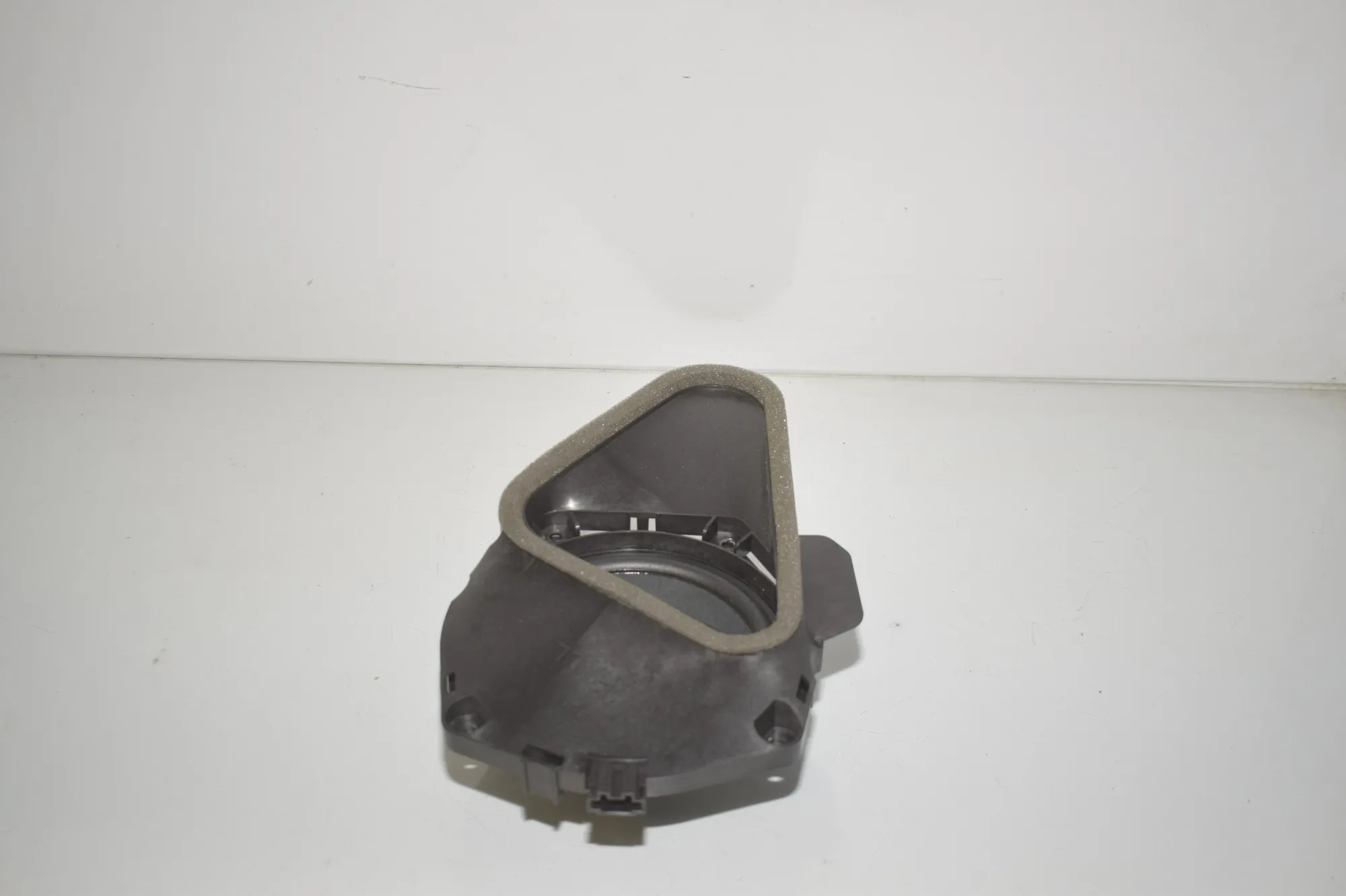 Subwoofer – OEM 8715684 · BMW i3 (I01) Electric 2019