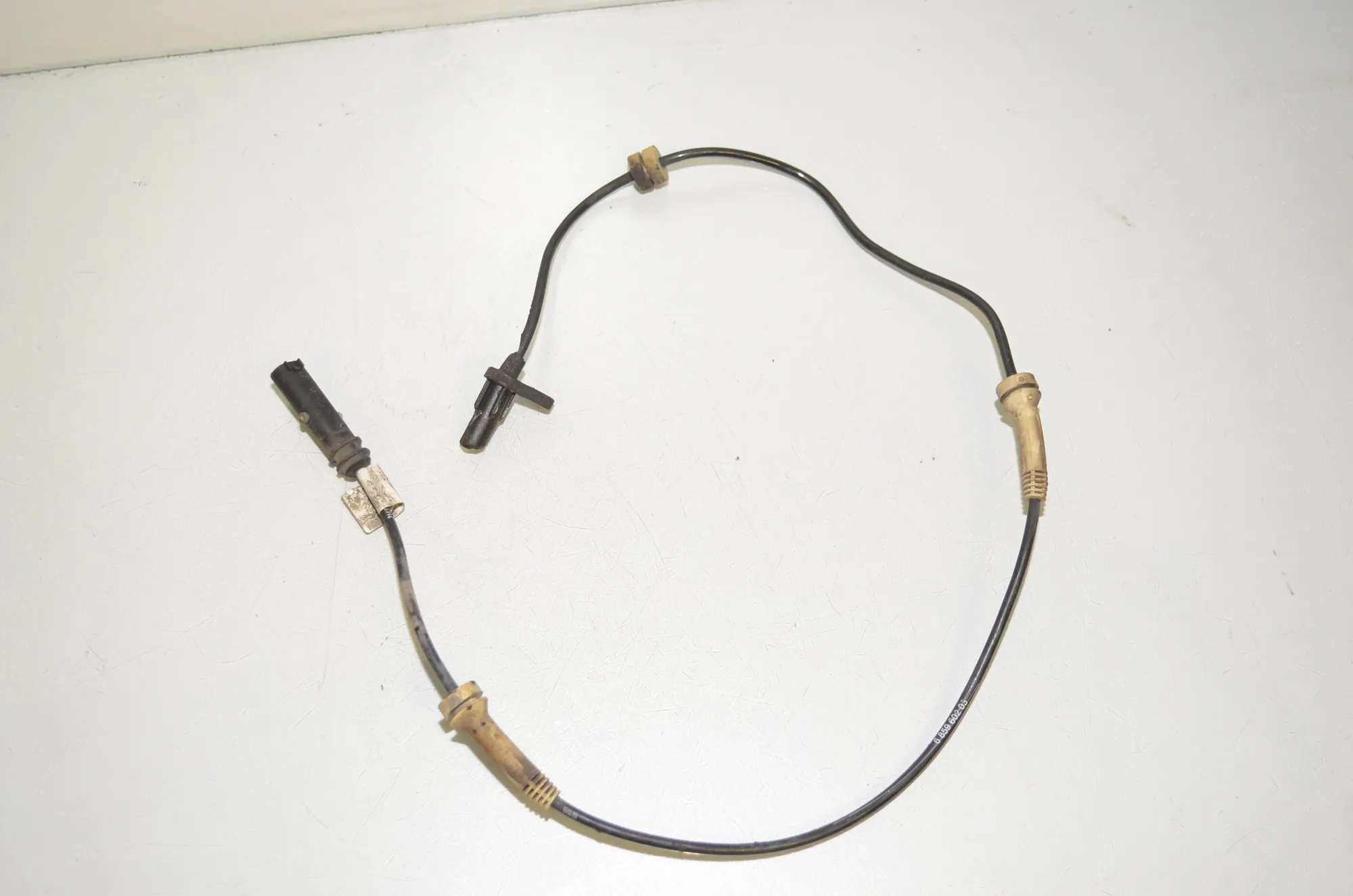 Front Left ABS Sensor – OEM 6859602 · BMW 5 (G30) (2016 - -) M 550 d xDrive 2017