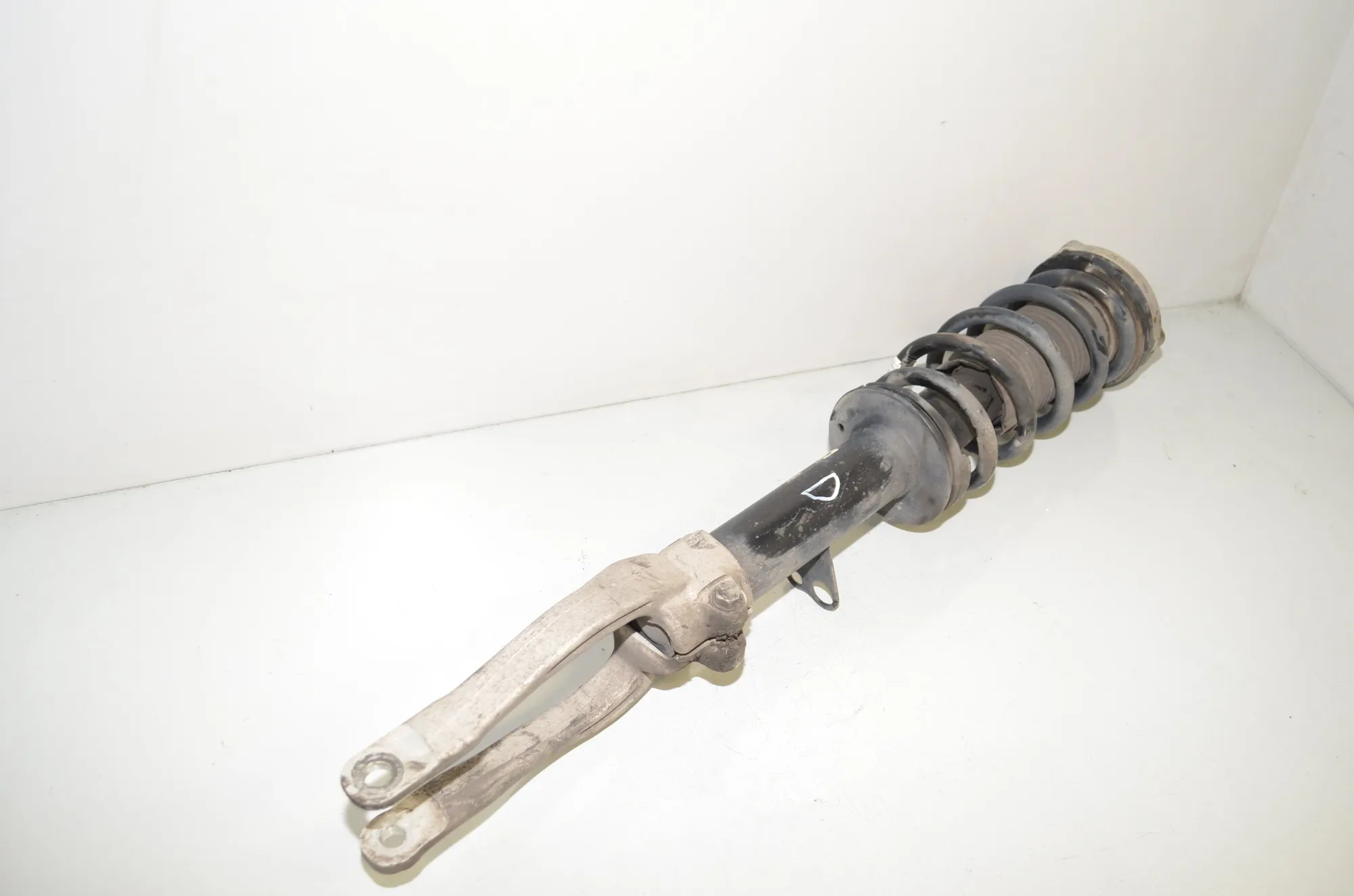 Front Right Shock Absorber – OEM 6875622 · BMW 5 (G30) (2016 - -) M 550 d xDrive 2017 – 4