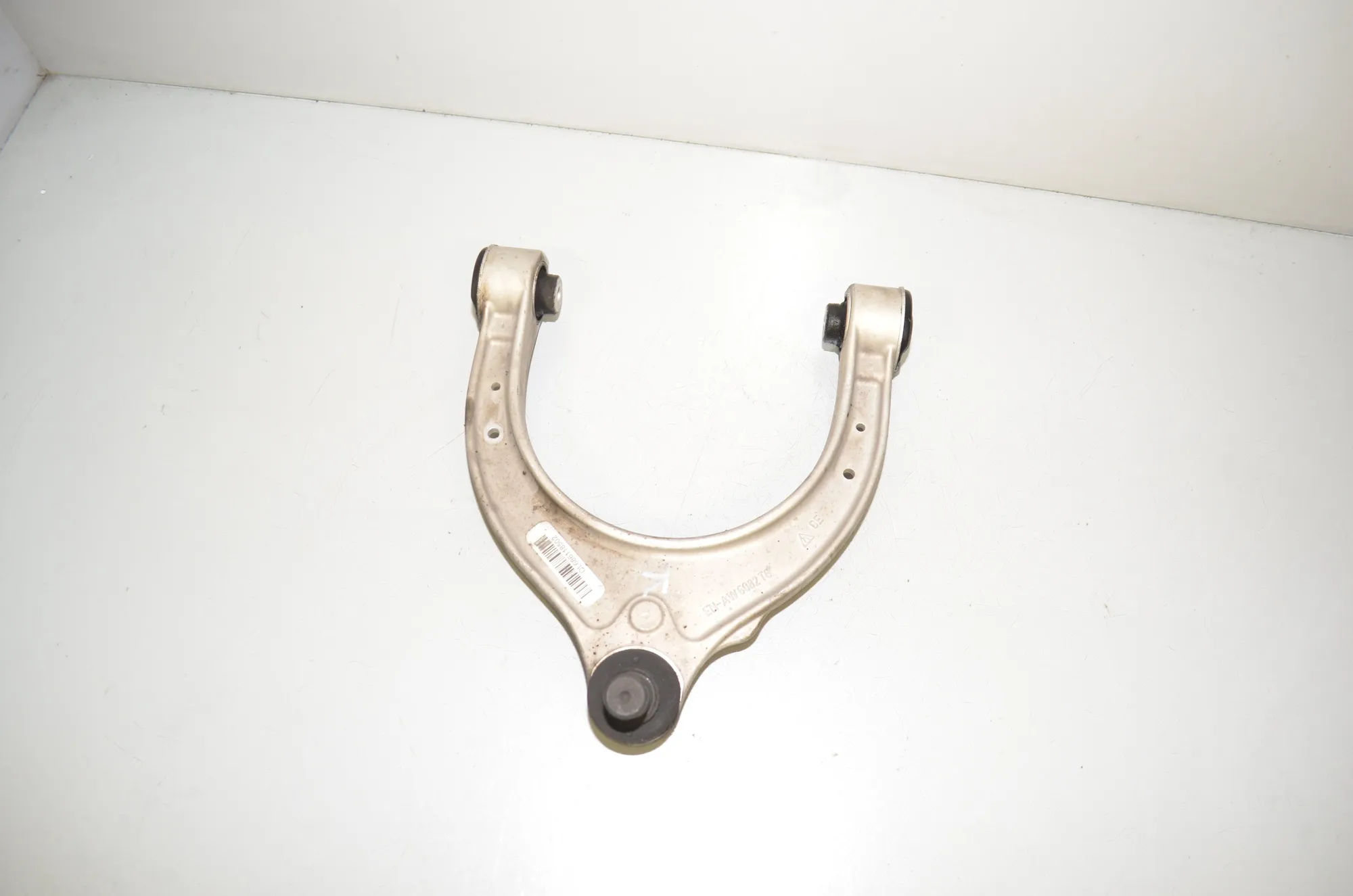 Front Left Upper Control Arm – OEM 6861185 · BMW 5 (G30) (2016 - -) M 550 d xDrive 2017 – 2