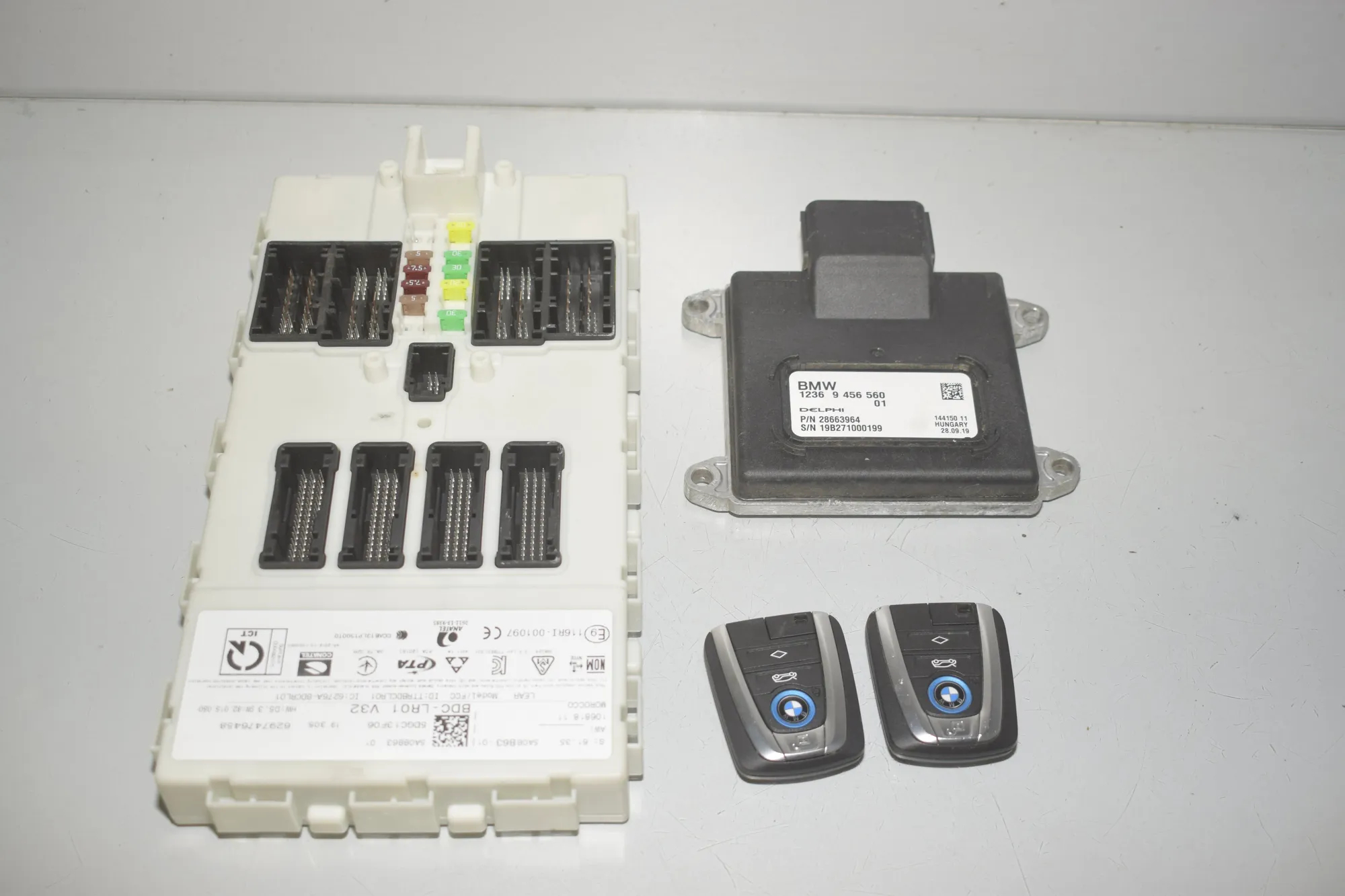 Engine Ignition ECU Set – OEM 9456560 · BMW i3 (I01) Electric 2019 – 2