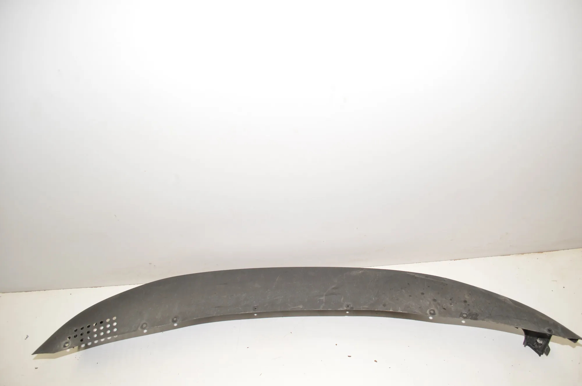 Front Bumper Lower Spoiler – OEM 7462284 · BMW i3 (I01) Electric 2019 – 3