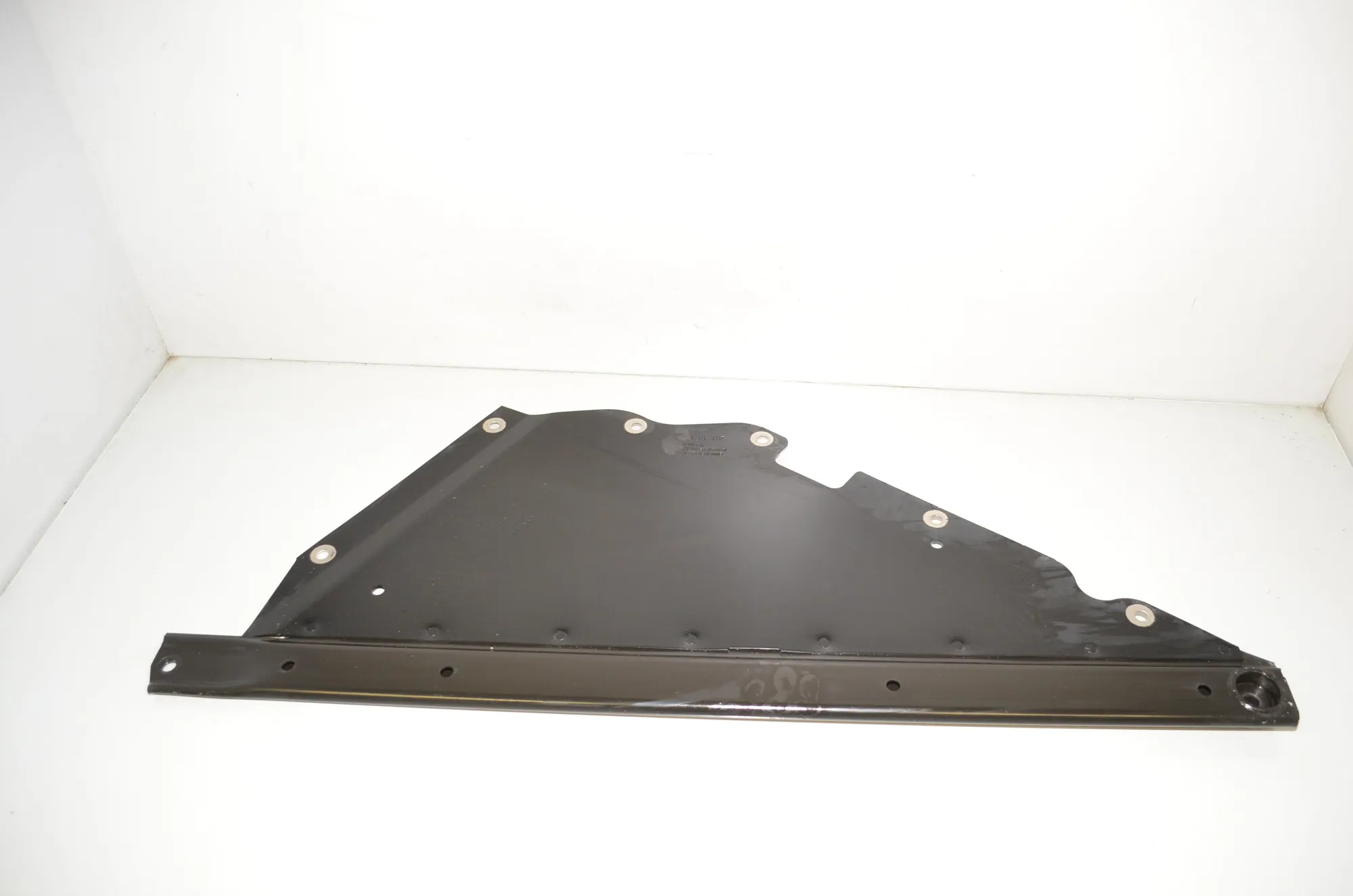 Other Underbody Cover – OEM 6859774 · BMW i3 (I01) Electric 2019 – 2
