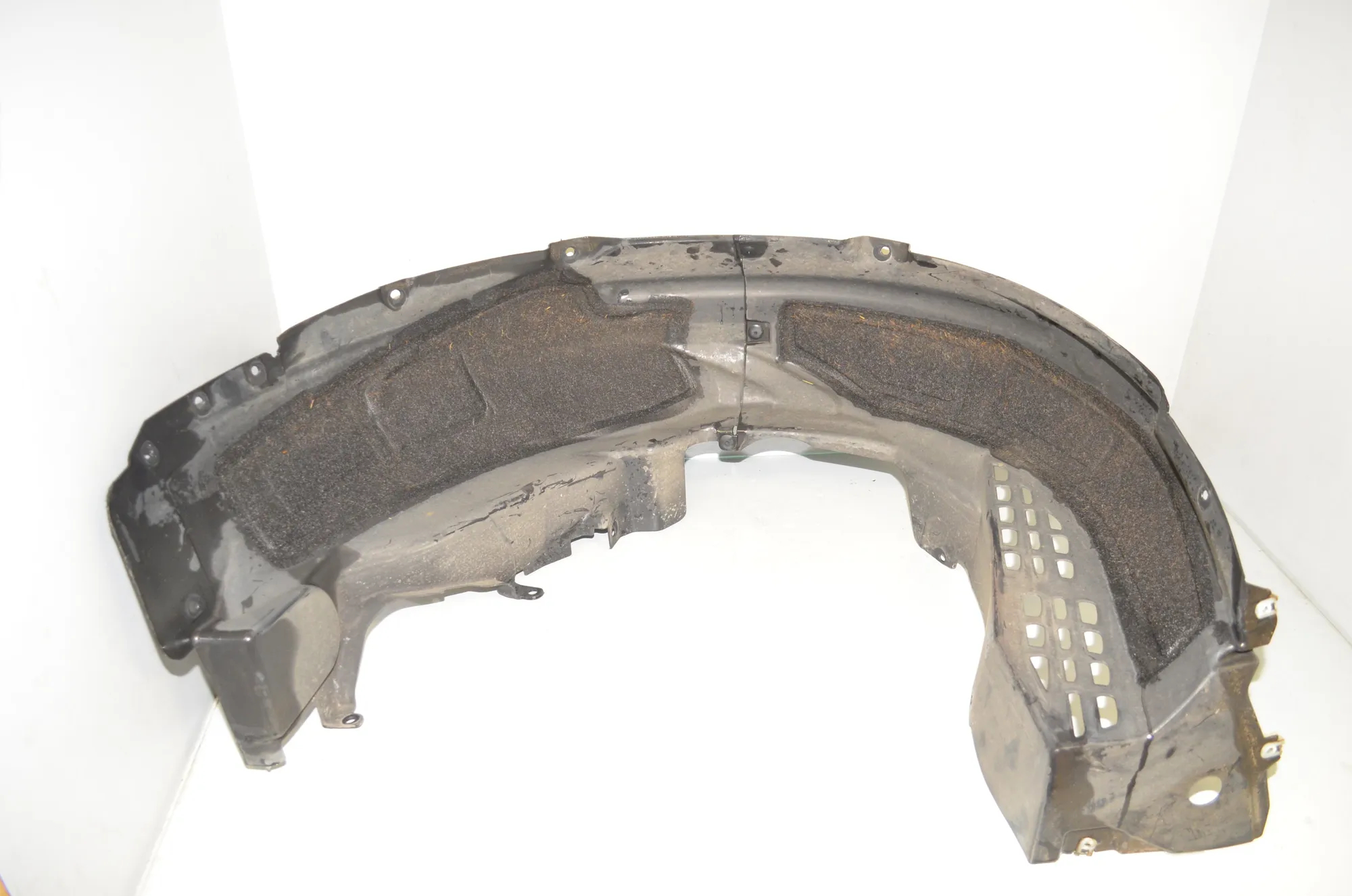 Rear Left Arch Liner – OEM 7394079 · BMW i3 (I01) Electric 2019 – 2
