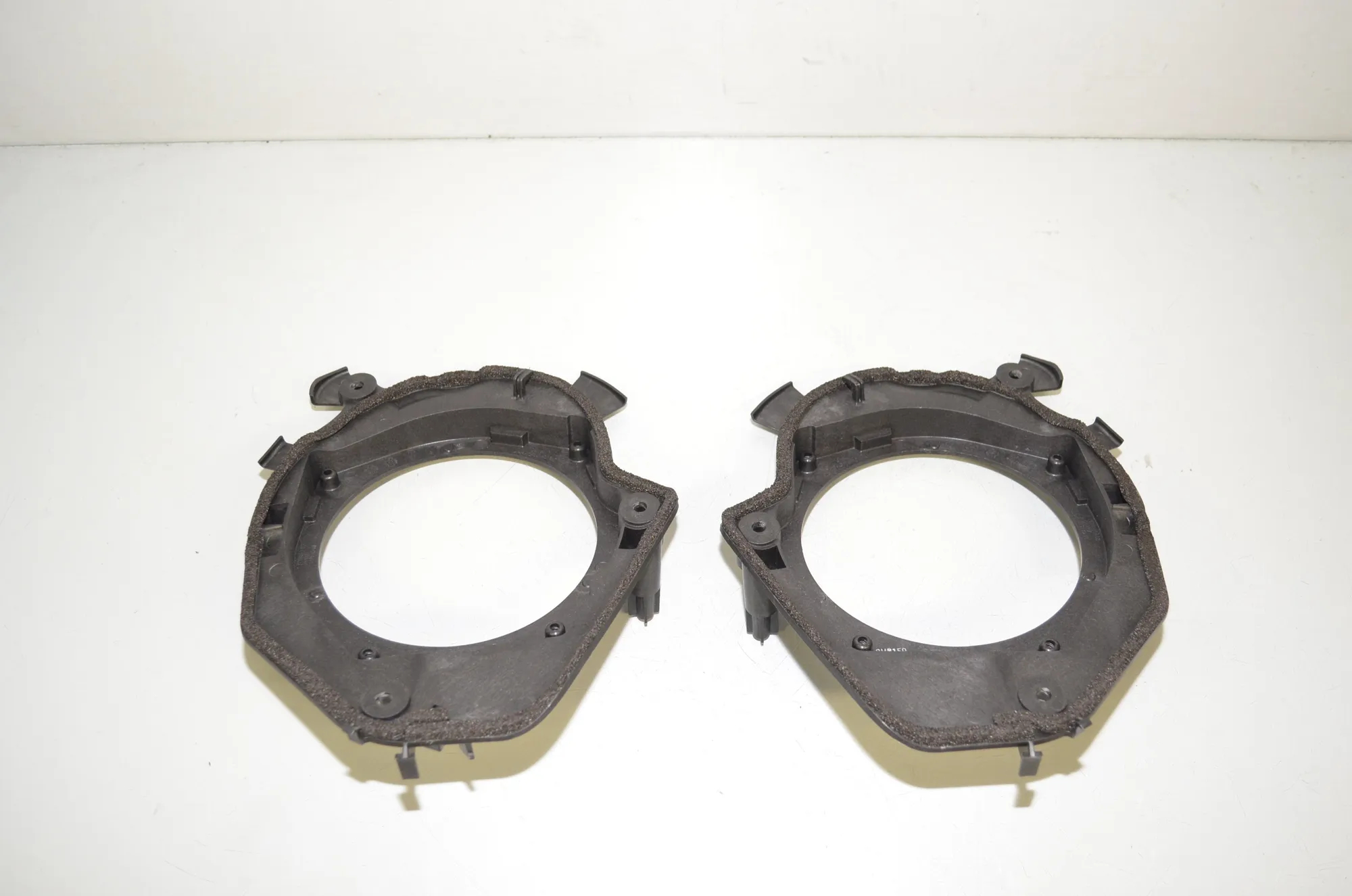 Loudspeaker Cover – OEM 9290854 · BMW i3 (I01) Electric 2019 – 2