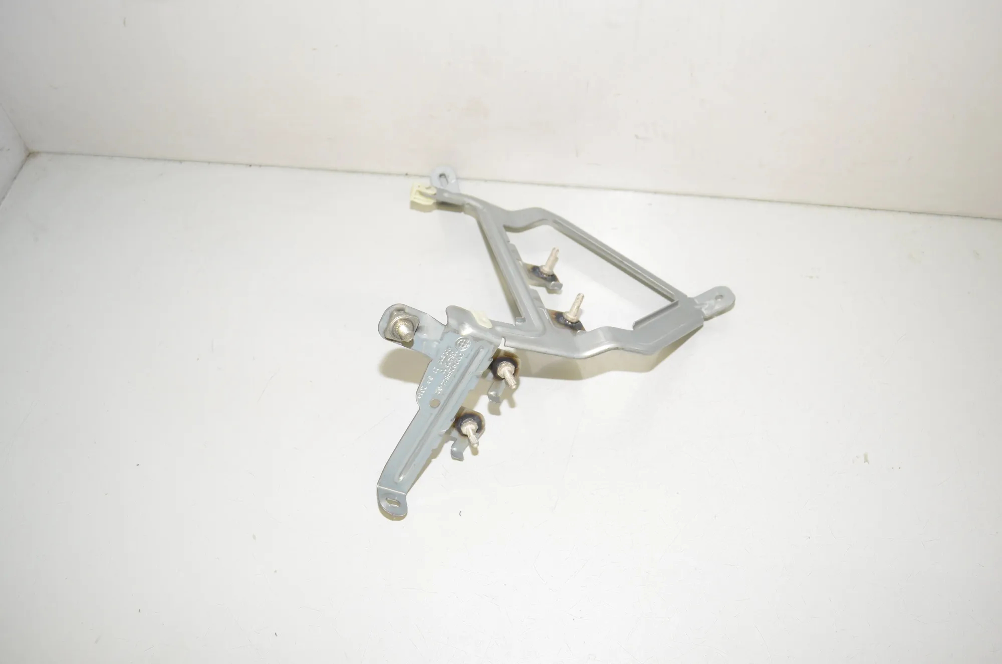 Bracket – OEM 9269844 · BMW i3 (I01) Electric 2019 – 2