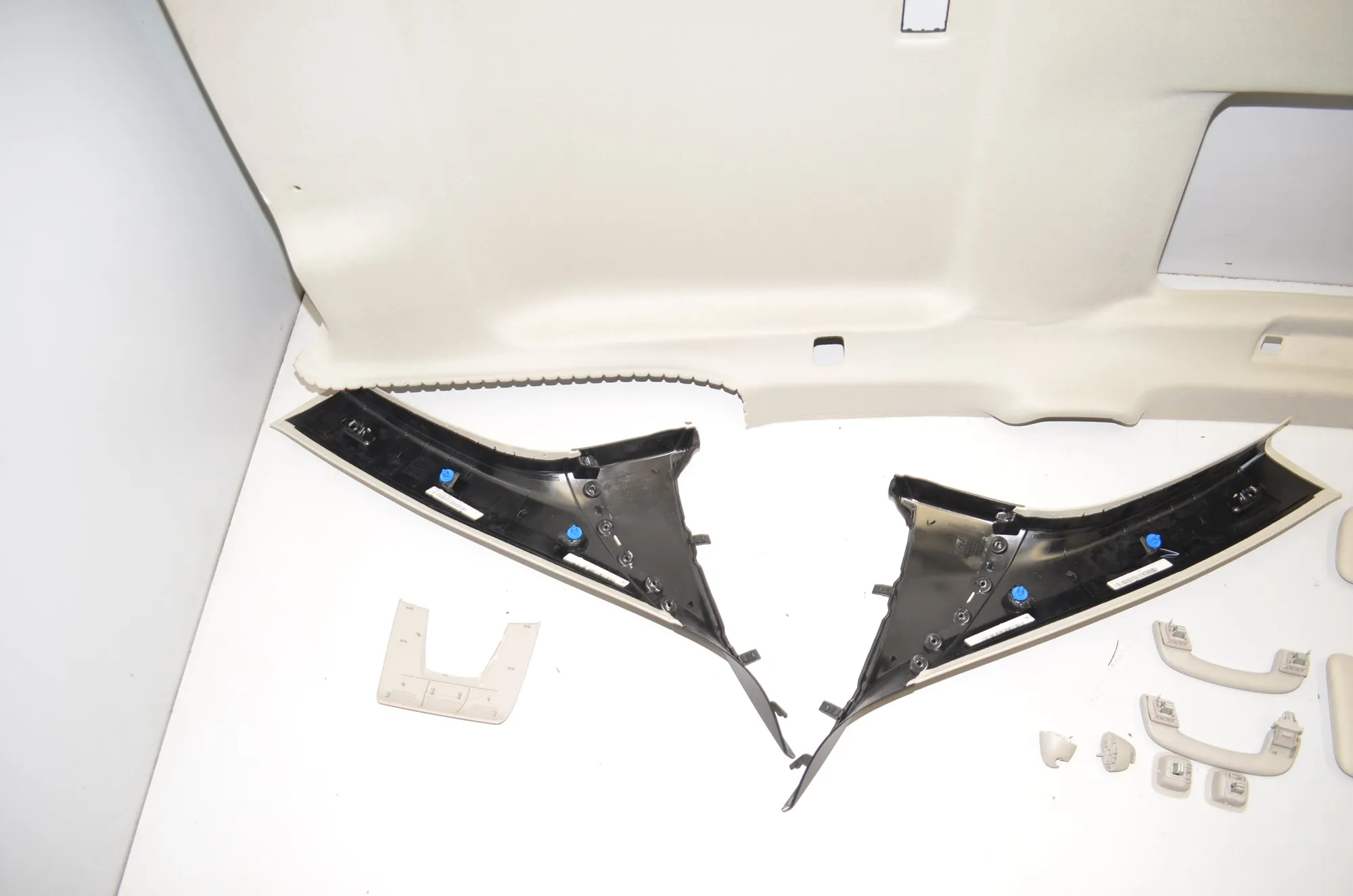 Roof Headliner Set – OEM 7275668 · BMW i3 (I01) Electric 2019 – 5