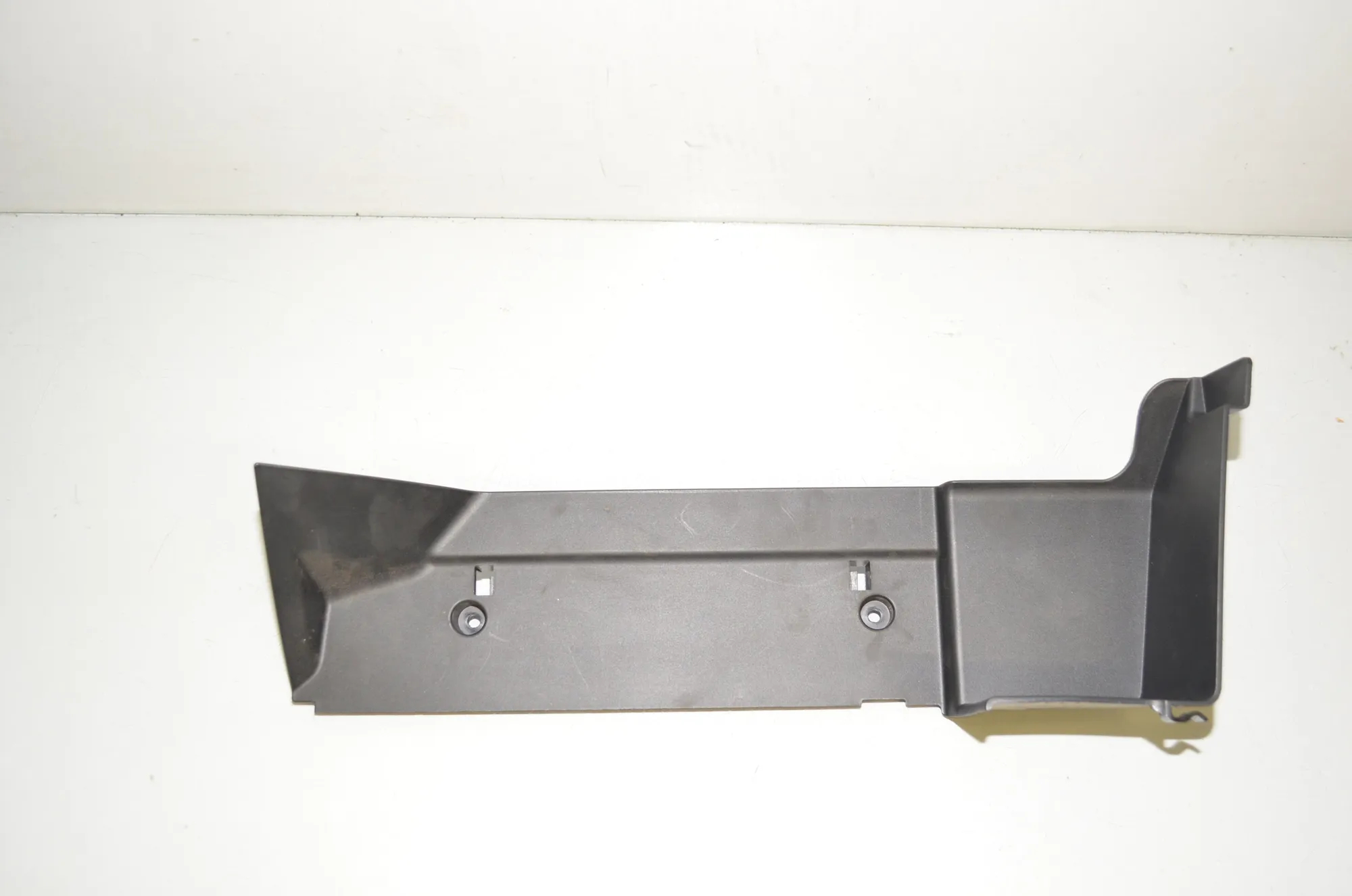 Dashboard Lower Trim – OEM 9283032 · BMW i3 (I01) Electric 2019