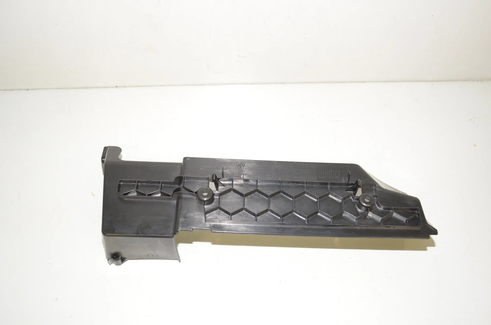 Dashboard Lower Trim – OEM 9283032 · BMW i3 (I01) Electric 2019 – 3
