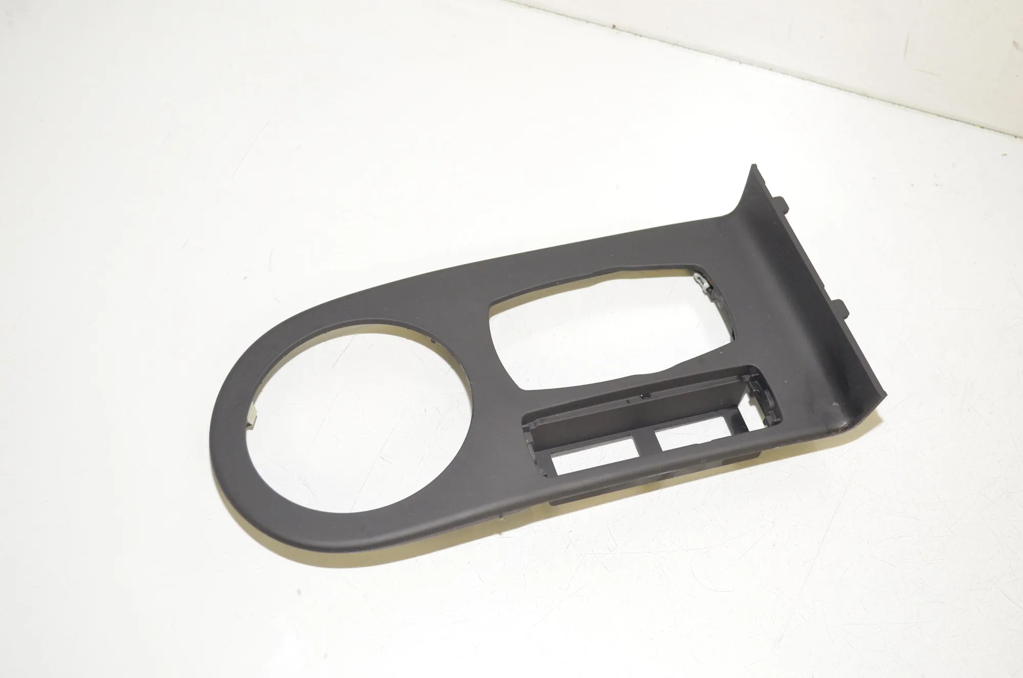 Center Console Trim – OEM 9283137 · BMW i3 (I01) Electric 2019 – 2