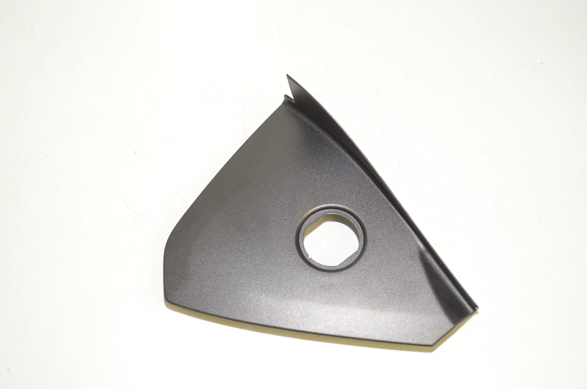 Dashboard Side Trim – OEM 9282993 · BMW i3 (I01) Electric 2019