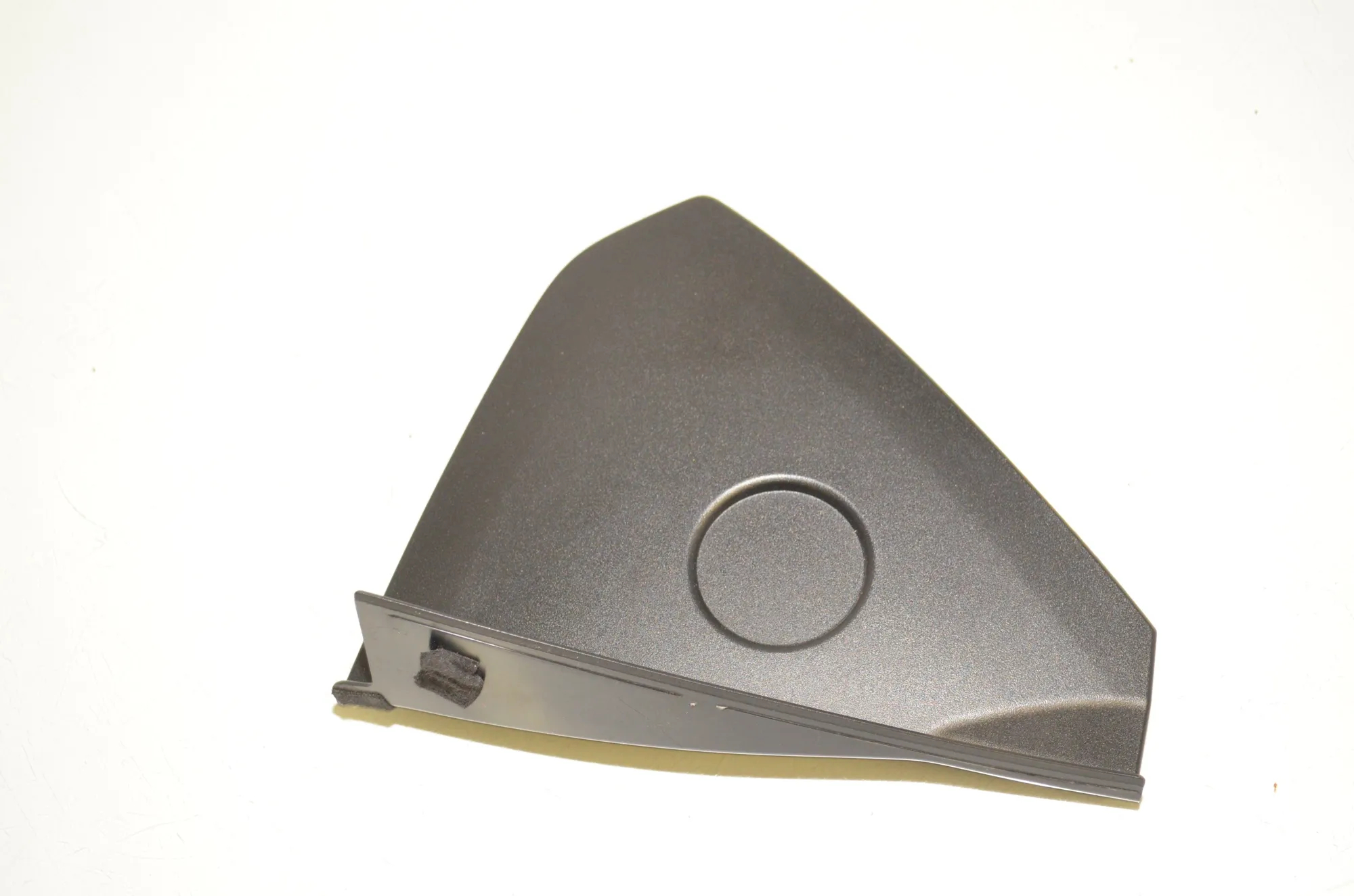 Dashboard Side Trim – OEM 9282991 · BMW i3 (I01) Electric 2019 – 2