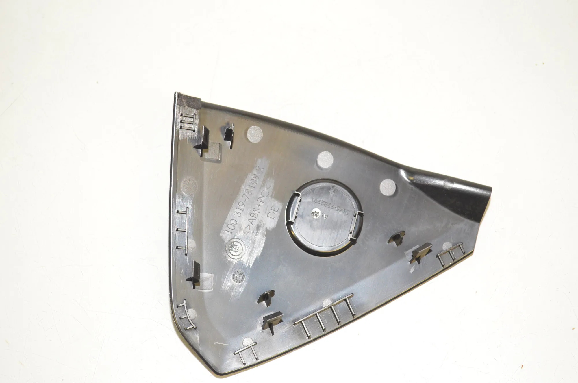 Dashboard Side Trim – OEM 9282991 · BMW i3 (I01) Electric 2019 – 3