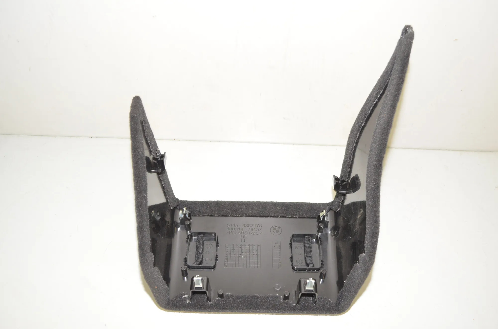 Center Console Trim – OEM 9387175 · BMW i3 (I01) Electric 2019 – 3