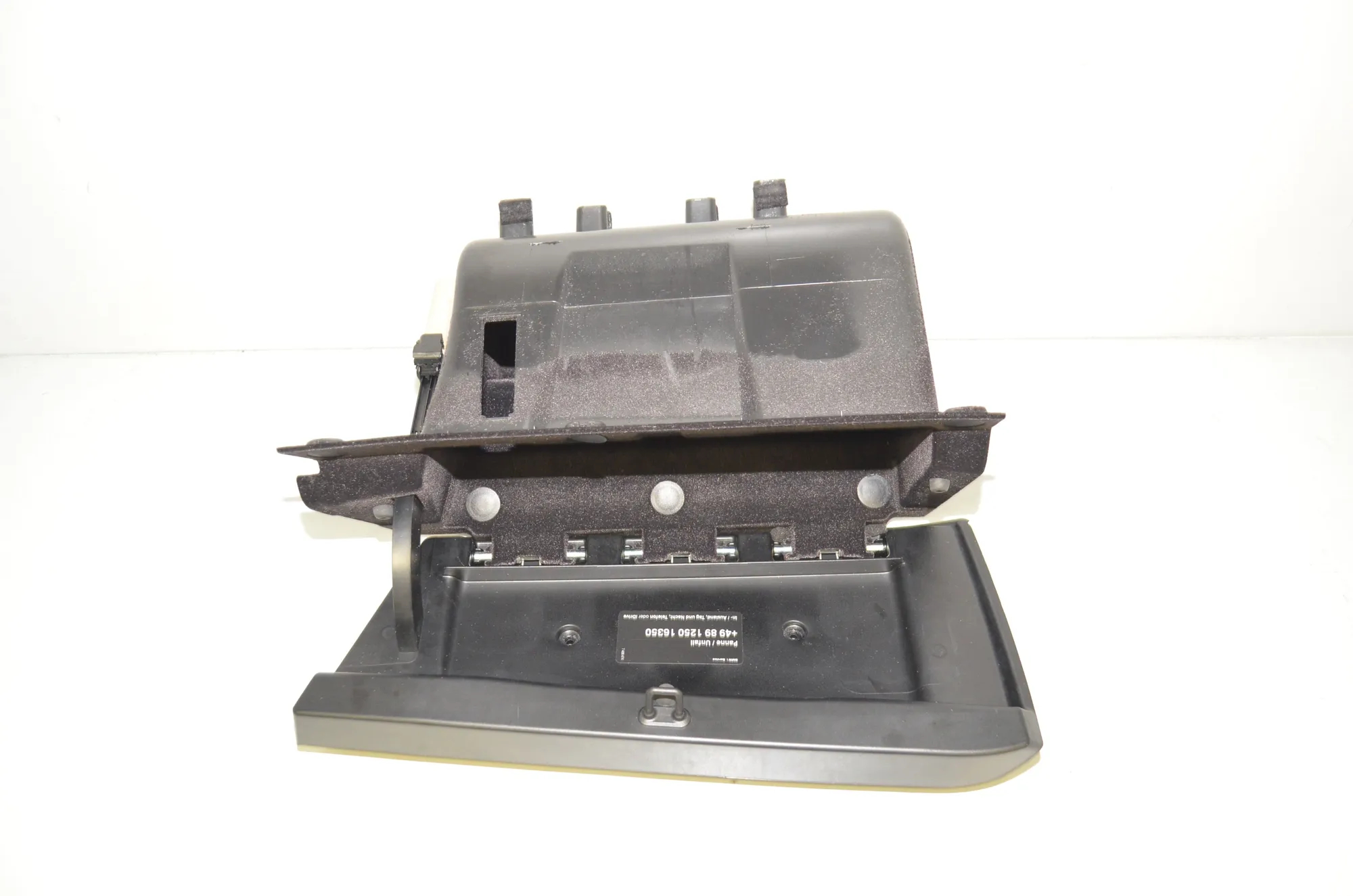 Glove Compartment – OEM 9283010 · BMW i3 (I01) Electric 2019