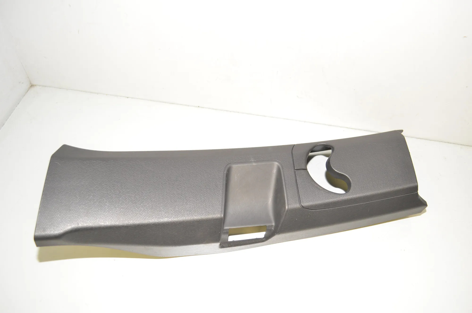 Left Side B Pillar Trim – OEM 7287935 · BMW i3 (I01) Electric 2019