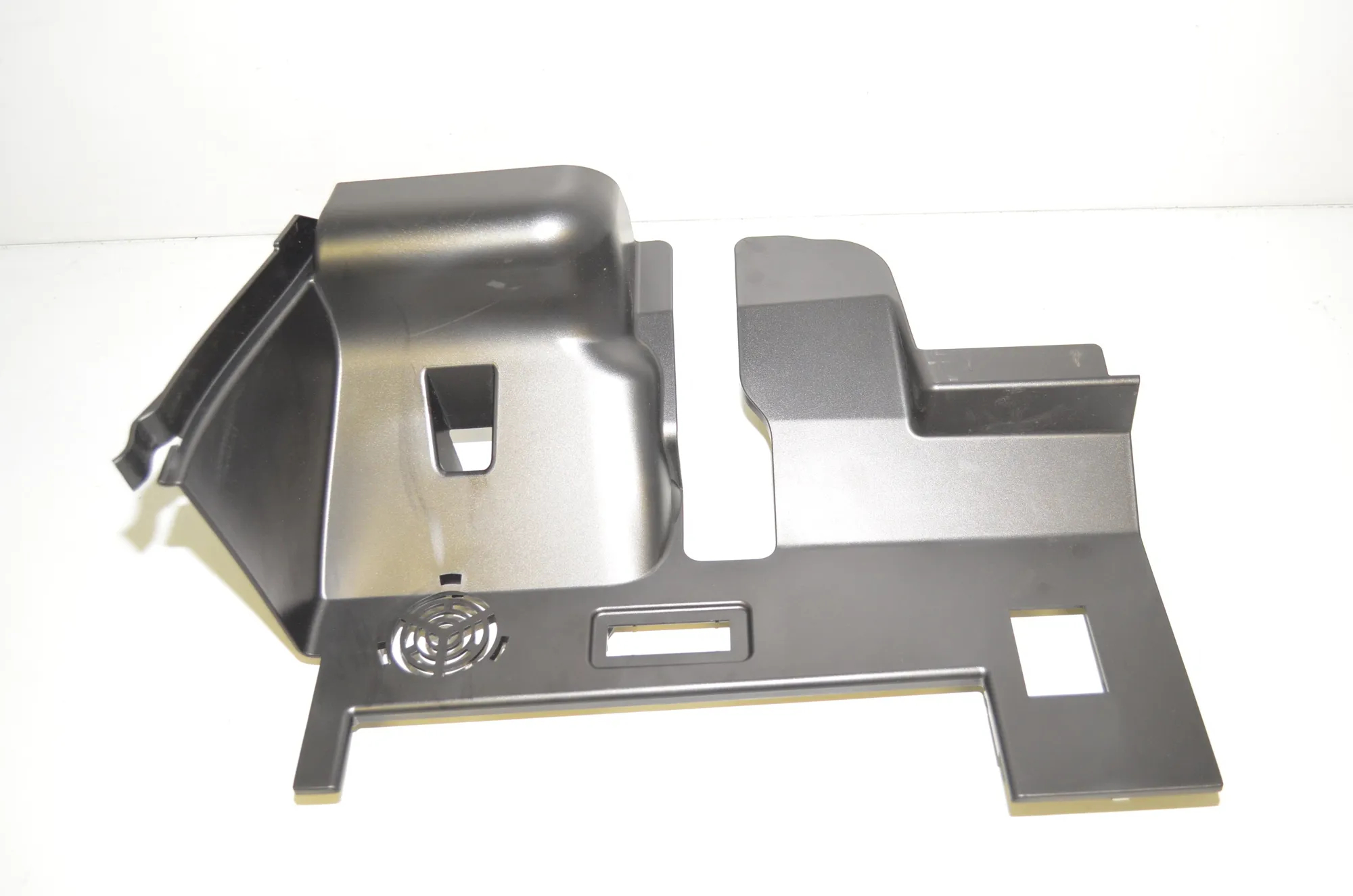 Dashboard Lower Trim – OEM 9283030 · BMW i3 (I01) Electric 2019