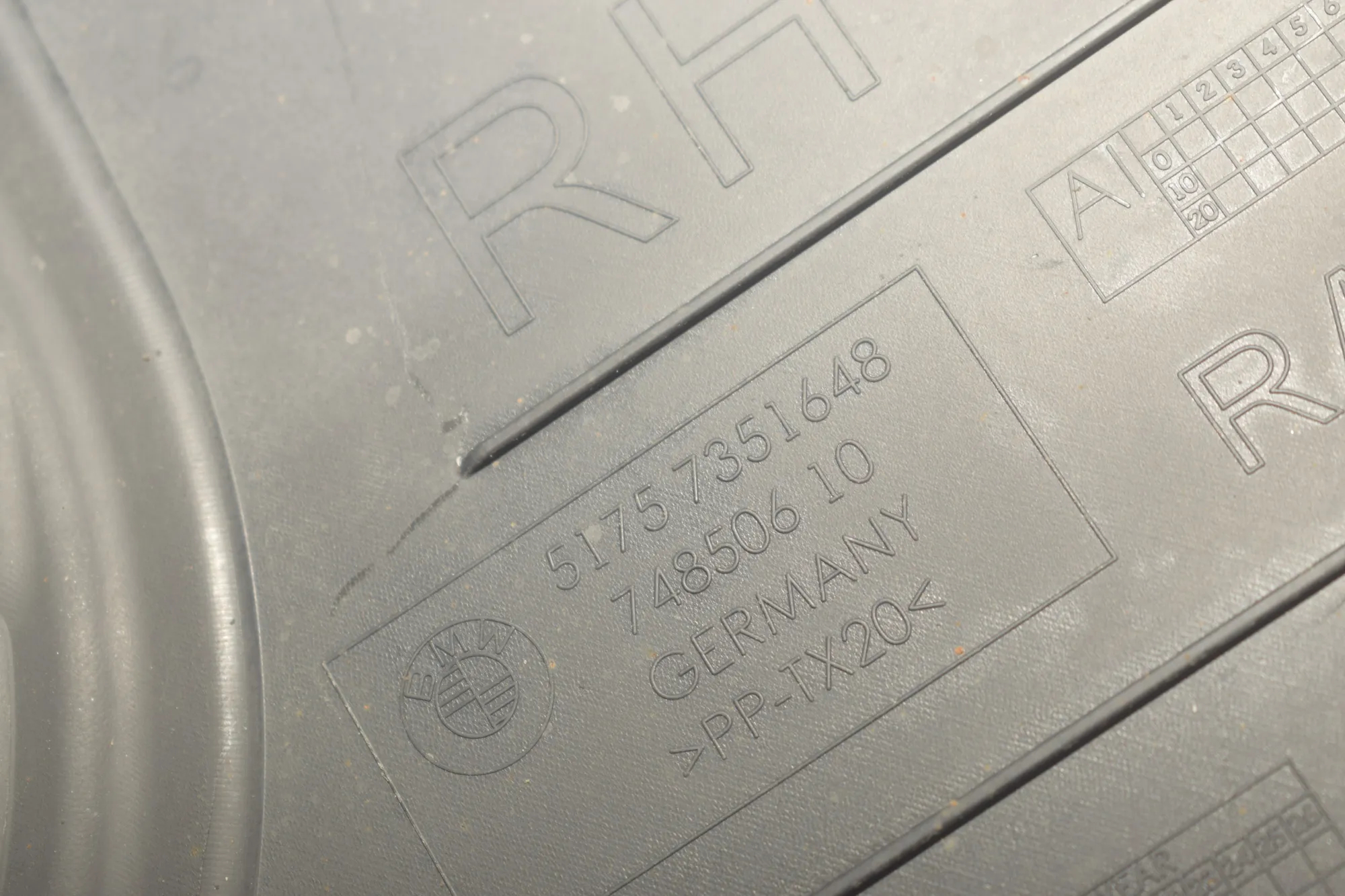 Other Underbody Cover – OEM 7351648 · BMW 5 (G30) (2016 - -) M 550 d xDrive 2017 – 4