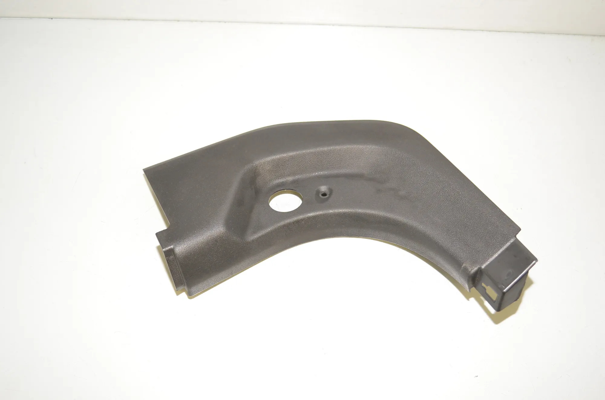 Front Left A Pillar Trim – OEM 7375731 · BMW 5 (G30) (2016 - -) M 550 d xDrive 2017 – 2