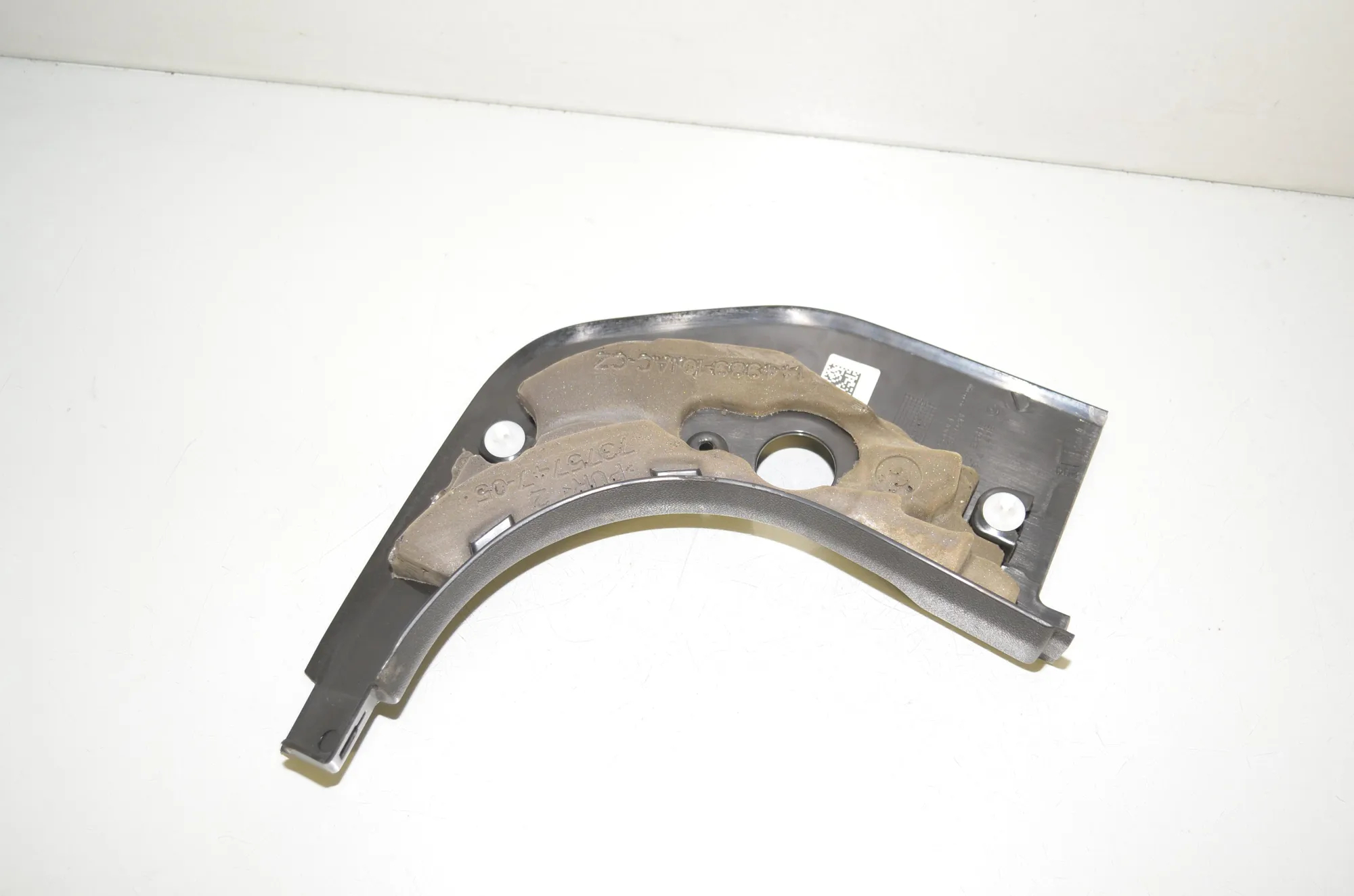 Front Left A Pillar Trim – OEM 7375731 · BMW 5 (G30) (2016 - -) M 550 d xDrive 2017 – 4