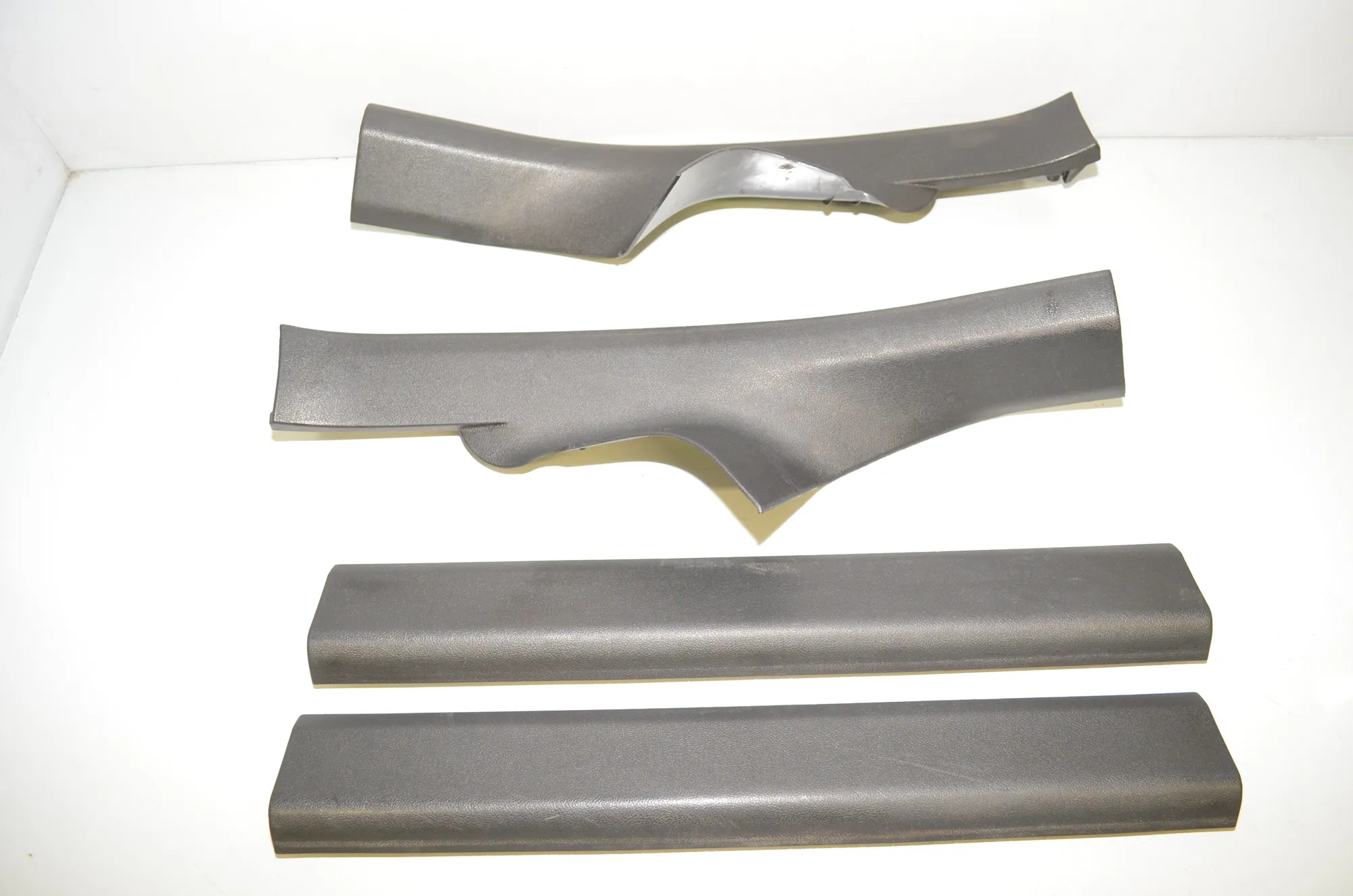 Front Right Interior Step Trim – OEM 7375729 · BMW 5 (G30) (2016 - -) M 550 d xDrive 2017 – 2