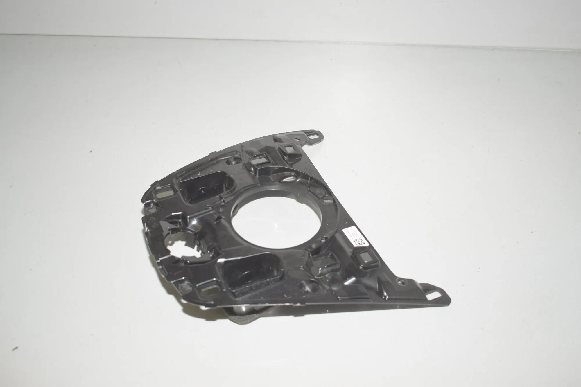 Bracket – OEM 9358056 · BMW 5 Touring (G31) (2017 - -) 520 d 2021 – 7
